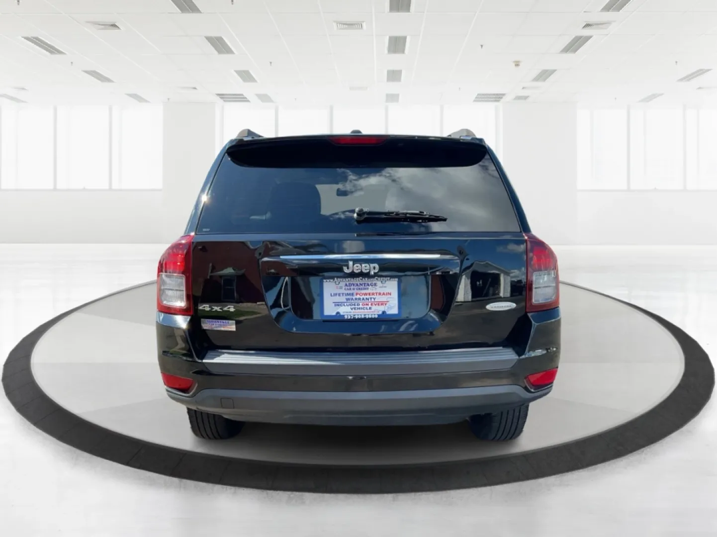 2014 Jeep Compass Latitude 4WD (1C4NJDEB8ED) with an 2.4L L4 DOHC 16V engine, Continuously Variable Transmission transmission, located at 880 E. National Road, Vandalia, OH, 45377, (937) 908-9800, 39.891918, -84.183594 - **Unleash Your Adventurous Spirit with the 2014 Jeep Compass Latitude 4WD!** <br /> <br /> Are you ready to elevate your weekend getaways or daily commutes? Look no further than the stunning 2014 Jeep Compass Latitude 4WD available at Advantage Car and Credit in Vandalia, OH! This rugged yet stylish - Photo#3