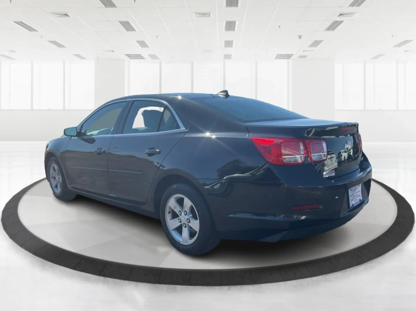 2013 Chevrolet Malibu 1LS (1G11B5SA7DF) with an ECOTEC 2.5L I-4 gasoline direct injection engine, located at 8750 N County Rd 25A, Piqua, OH, 45356, (937) 908-9800, 40.164391, -84.232513 - **Hit the Road in Style: 2013 Chevrolet Malibu at Advantage Car and Credit - Piqua!**<br /> <br /> Are you searching for the perfect sedan that combines style, comfort, and reliability? Look no further than this striking 2013 Chevrolet Malibu, available now at Advantage Car and Credit in Piqua, OH. - Photo#4