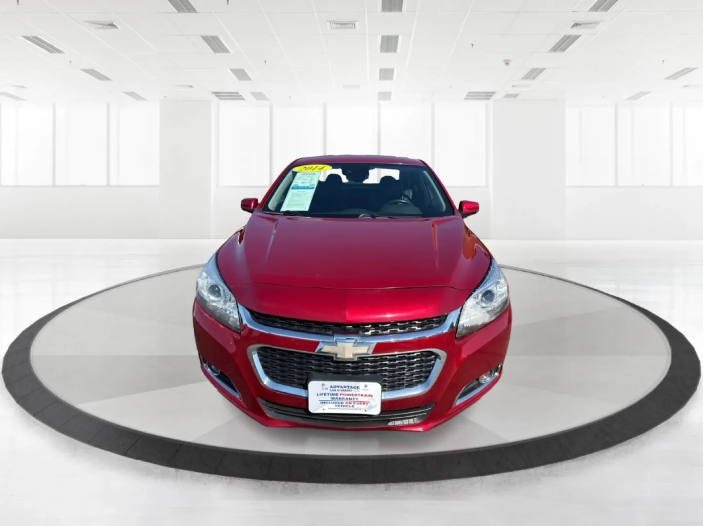 2014 Chevrolet Malibu 2LT (1G11E5SL4EF) with an 2.5L L4 DOHC 16V engine, 6-Speed Automatic transmission, located at 1230 East Main St, Xenia, OH, 45385, (937) 908-9800, 39.688026, -83.910172 - **Drive in Style: The 2014 Chevrolet Malibu 2LT Awaits You!** <br /> <br /> Are you ready to elevate your daily commute or embark on unforgettable weekend road trips? The 2014 Chevrolet Malibu 2LT is the ultimate sedan designed for budget-conscious buyers and anyone seeking a reliable vehicle that d - Photo#7