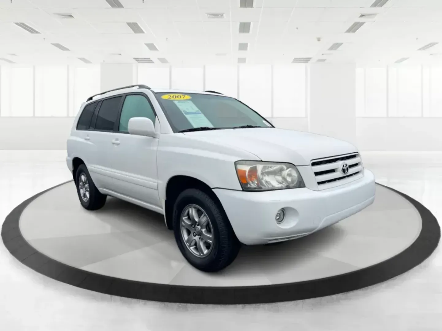 2007 Toyota Highlander V6 | Sport V6 (JTEGP21A370) with an 3.3L V-6 DOHC engine, located at 1230 East Main St, Xenia, OH, 45385, (937) 908-9800, 39.688026, -83.910172 - **Explore the Road Ahead with the 2007 Toyota Highlander - Your Next Adventure Awaits!**<br /> <br /> Are you ready to elevate your family outings or embark on weekend adventures without breaking the bank? Look no further! At **Advantage Car and Credit**, located at **1184 Kauffman Ave, Fairborn, OH - Photo#0