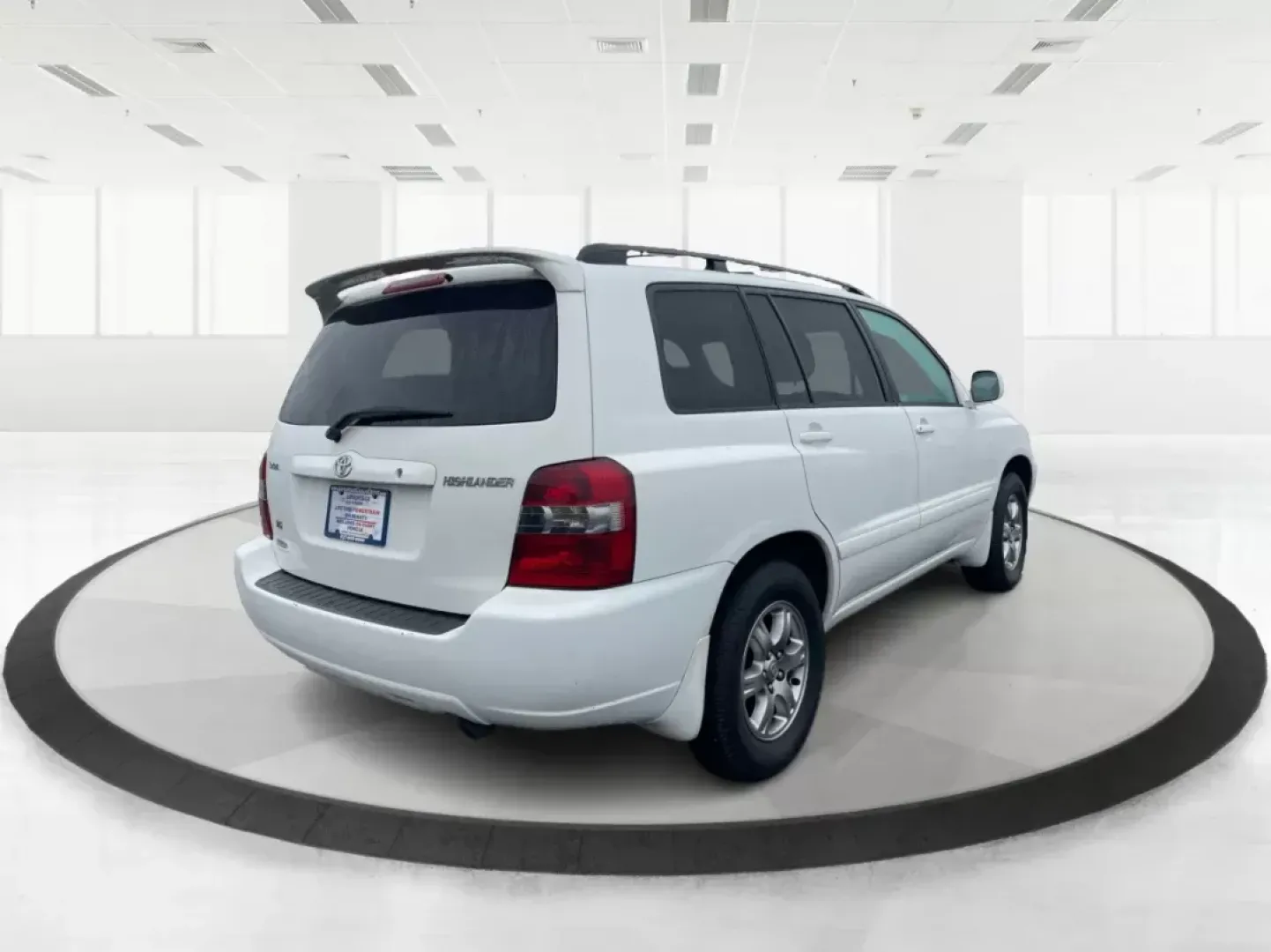 2007 Toyota Highlander V6 | Sport V6 (JTEGP21A370) with an 3.3L V-6 DOHC engine, located at 1230 East Main St, Xenia, OH, 45385, (937) 908-9800, 39.688026, -83.910172 - **Explore the Road Ahead with the 2007 Toyota Highlander - Your Next Adventure Awaits!**<br /> <br /> Are you ready to elevate your family outings or embark on weekend adventures without breaking the bank? Look no further! At **Advantage Car and Credit**, located at **1184 Kauffman Ave, Fairborn, OH - Photo#2