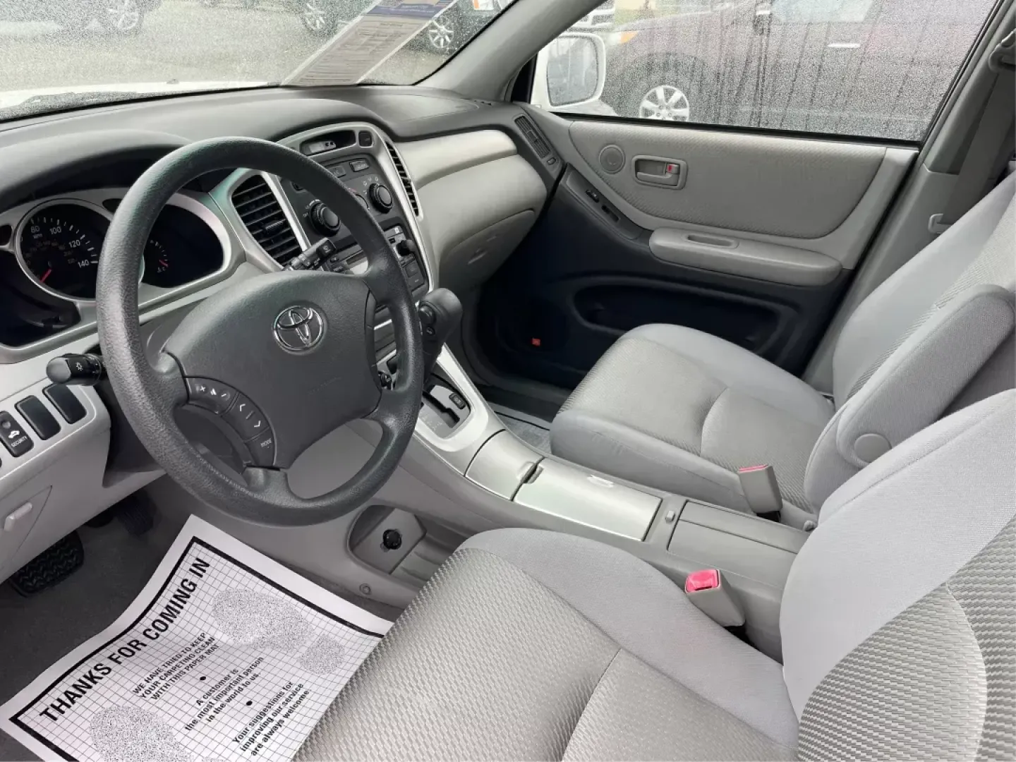 2007 Toyota Highlander V6 | Sport V6 (JTEGP21A370) with an 3.3L V-6 DOHC engine, located at 1230 East Main St, Xenia, OH, 45385, (937) 908-9800, 39.688026, -83.910172 - **Explore the Road Ahead with the 2007 Toyota Highlander - Your Next Adventure Awaits!**<br /> <br /> Are you ready to elevate your family outings or embark on weekend adventures without breaking the bank? Look no further! At **Advantage Car and Credit**, located at **1184 Kauffman Ave, Fairborn, OH - Photo#8