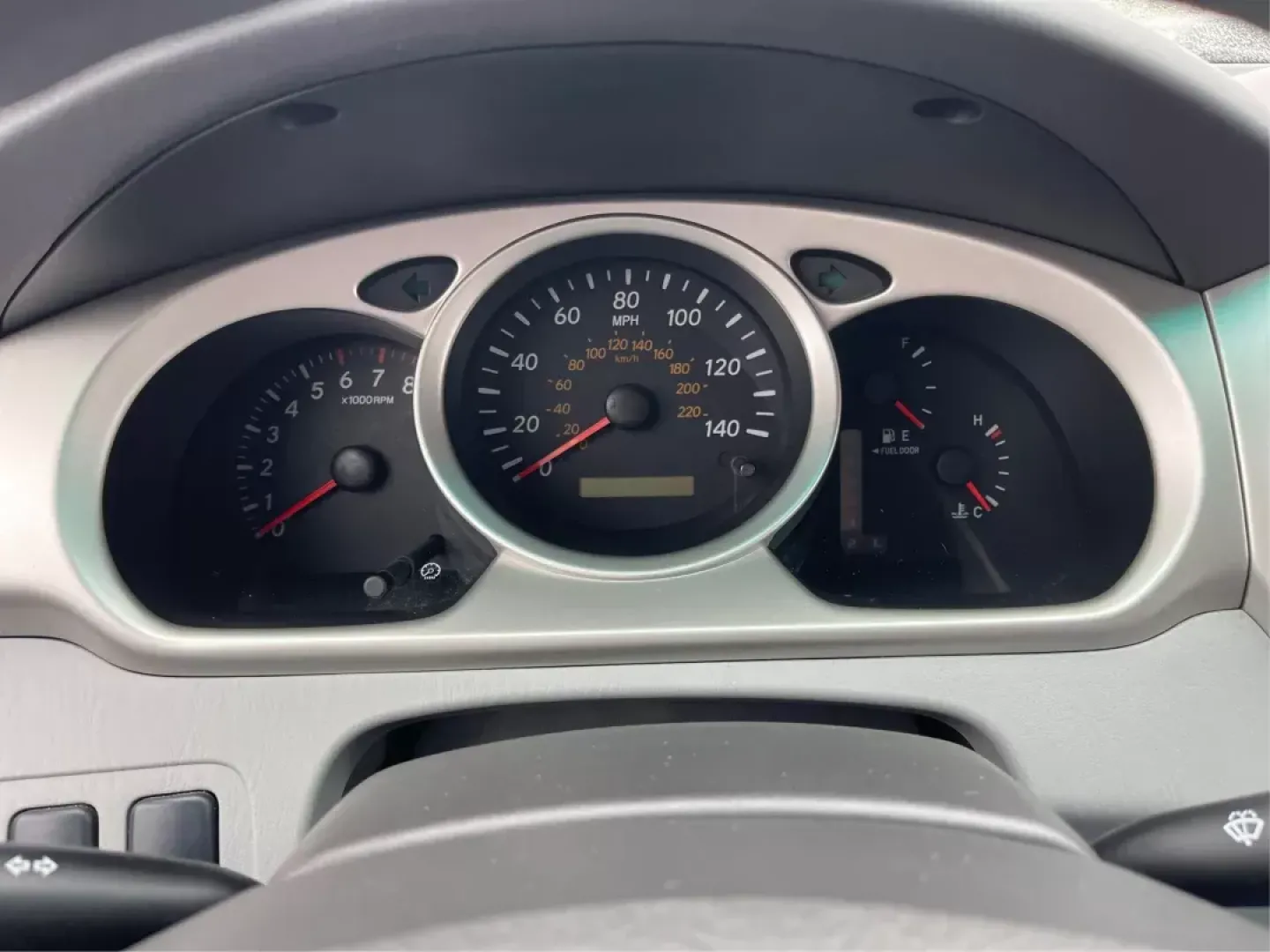 2007 Toyota Highlander V6 | Sport V6 (JTEGP21A370) with an 3.3L V-6 DOHC engine, located at 1230 East Main St, Xenia, OH, 45385, (937) 908-9800, 39.688026, -83.910172 - **Explore the Road Ahead with the 2007 Toyota Highlander - Your Next Adventure Awaits!**<br /> <br /> Are you ready to elevate your family outings or embark on weekend adventures without breaking the bank? Look no further! At **Advantage Car and Credit**, located at **1184 Kauffman Ave, Fairborn, OH - Photo#14