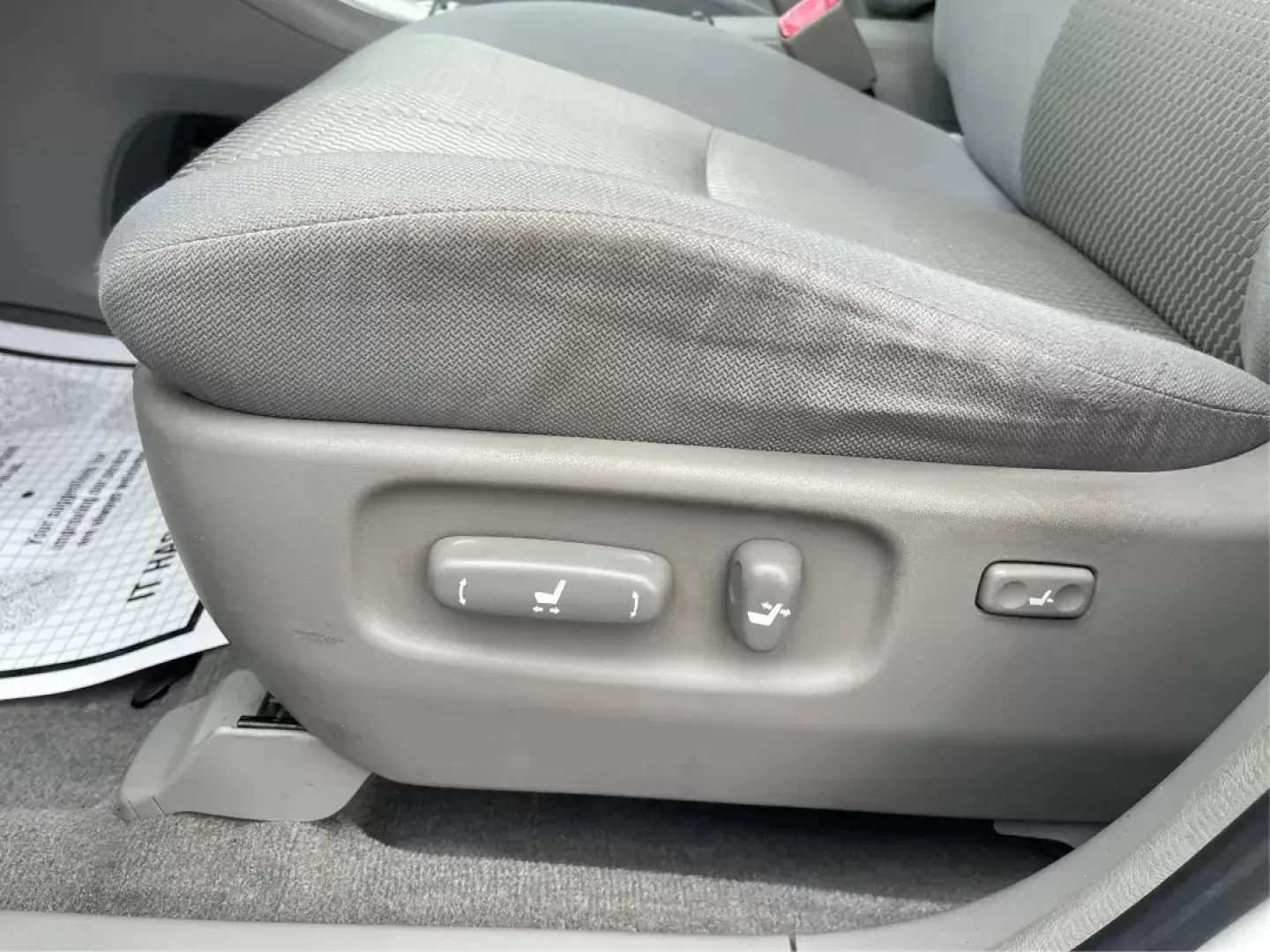 2007 Toyota Highlander V6 | Sport V6 (JTEGP21A370) with an 3.3L V-6 DOHC engine, located at 1230 East Main St, Xenia, OH, 45385, (937) 908-9800, 39.688026, -83.910172 - **Explore the Road Ahead with the 2007 Toyota Highlander - Your Next Adventure Awaits!**<br /> <br /> Are you ready to elevate your family outings or embark on weekend adventures without breaking the bank? Look no further! At **Advantage Car and Credit**, located at **1184 Kauffman Ave, Fairborn, OH - Photo#17