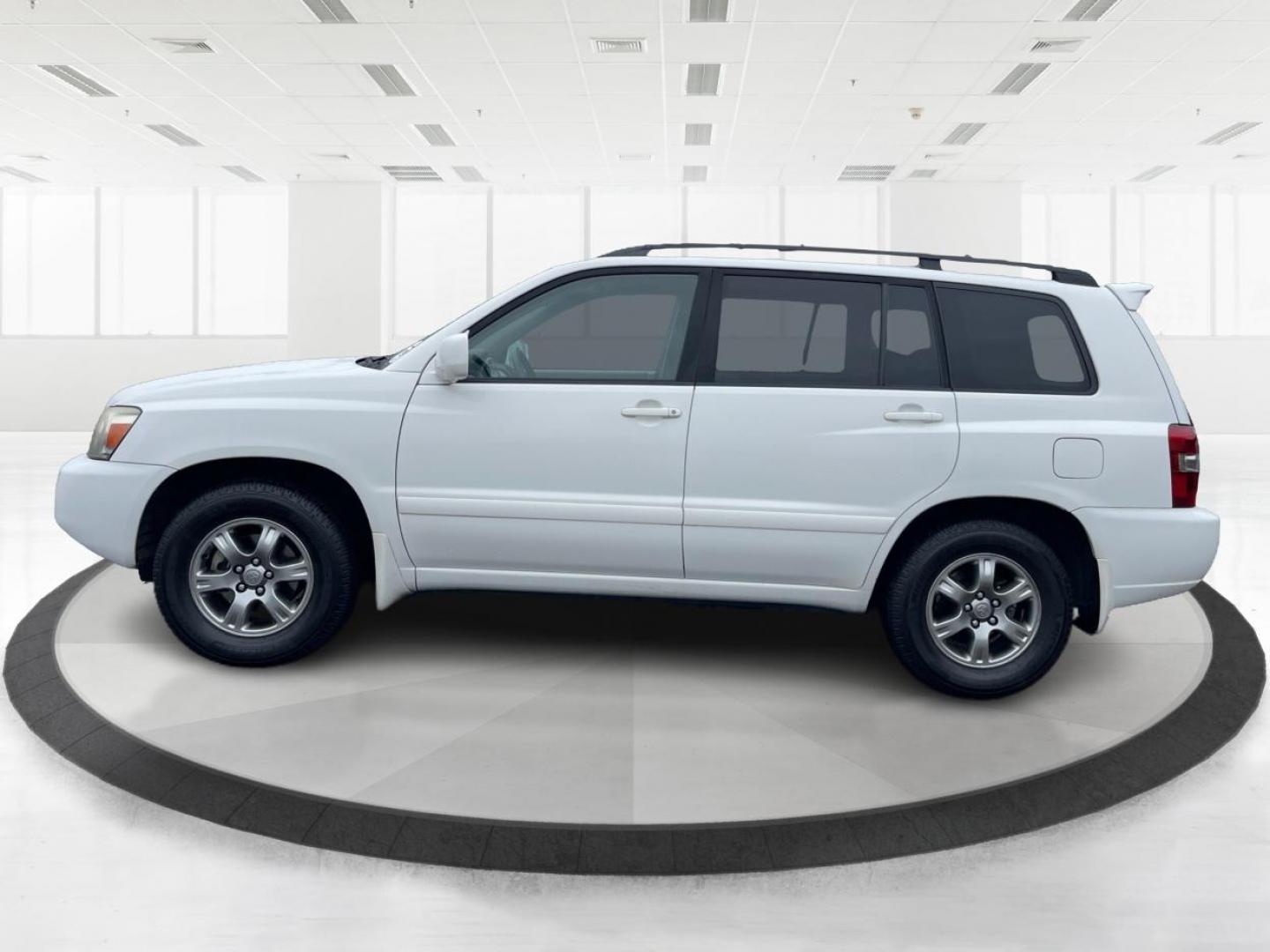 2007 Toyota Highlander V6 | Sport V6 (JTEGP21A370) with an 3.3L V-6 DOHC engine, located at 4508 South Dixie Dr, Moraine, OH, 45439, (937) 908-9800, 39.689976, -84.218452 - 2007 Toyota Highlander V6 | Sport V6 - Photo#5