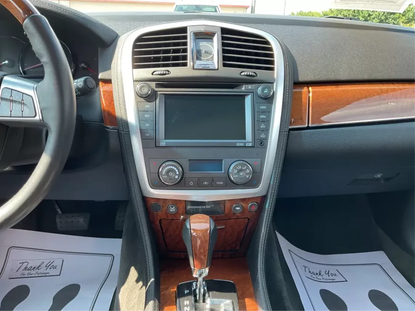 2008 Cadillac SRX V6 (1GYEE437480) with an 3.6L V-6 DOHC engine, located at 880 E. National Road, Vandalia, OH, 45377, (937) 908-9800, 39.891918, -84.183594 - **Discover Your Next Adventure with the 2008 Cadillac SRX at Advantage Car and Credit!** <br /> <br /> Are you a growing family in search of a reliable, stylish SUV that's perfect for weekend getaways or daily commutes? Look no further than this stunning 2008 Cadillac SRX, available now at Advantage - Photo#12