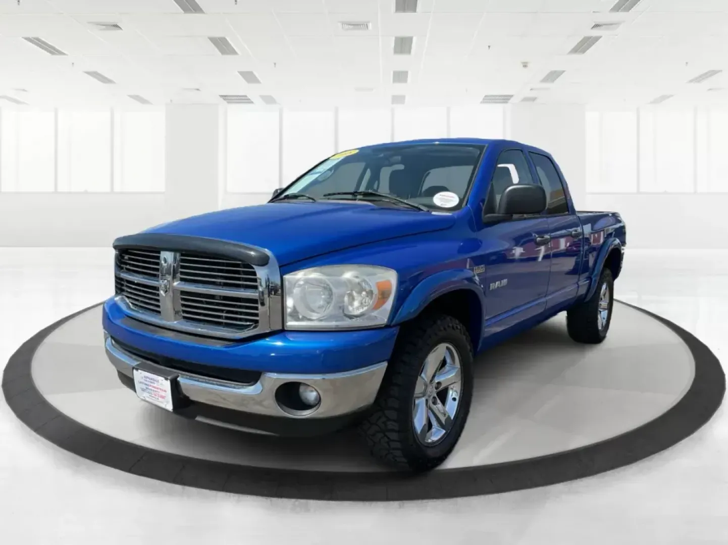 2008 Dodge Ram 1500 SLT (1D7HU18288J) with an HEMI Magnum 5.7L V-8 regular unleaded engine, located at 1230 East Main St, Xenia, OH, 45385, (937) 908-9800, 39.688026, -83.910172 - 2008 Dodge Ram 1500 SLT - Photo#7