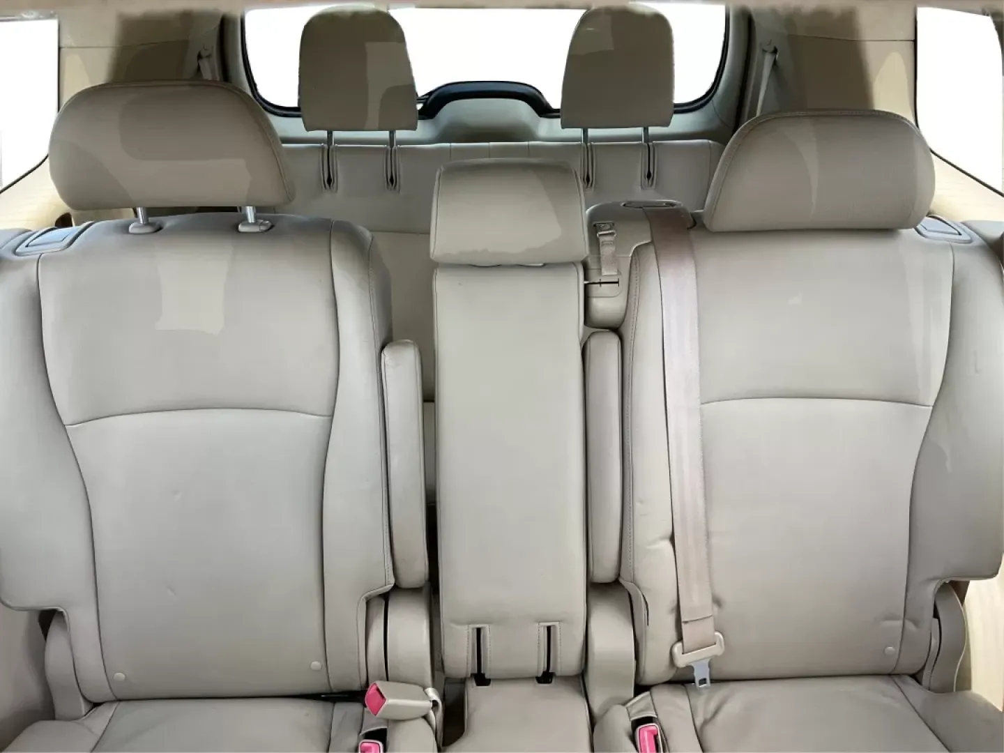 2008 Toyota Highlander Sport (JTEES43A082) with an 3.5L V-6 DOHC engine, located at 1099 N County Rd 25A, Troy, OH, 45373, (937) 908-9800, 40.057079, -84.212883 - ### Discover Your Next Adventure with the 2008 Toyota Highlander Sport<br /> <br /> Are you ready to elevate your family outings or weekend getaways? The 2008 Toyota Highlander Sport is the perfect companion for those who seek both comfort and capability. This SUV is designed to accommodate growing - Photo#13