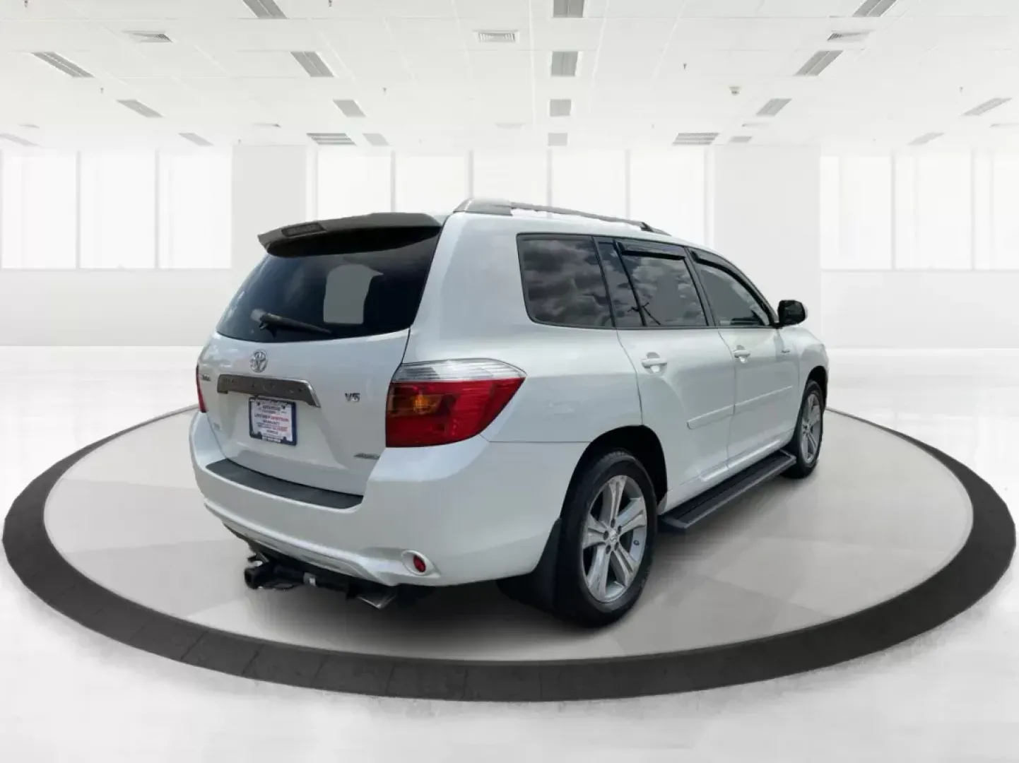 2008 Toyota Highlander Sport (JTEES43A082) with an 3.5L V-6 DOHC engine, located at 1099 N County Rd 25A, Troy, OH, 45373, (937) 908-9800, 40.057079, -84.212883 - 2008 Toyota Highlander Sport - Photo#2