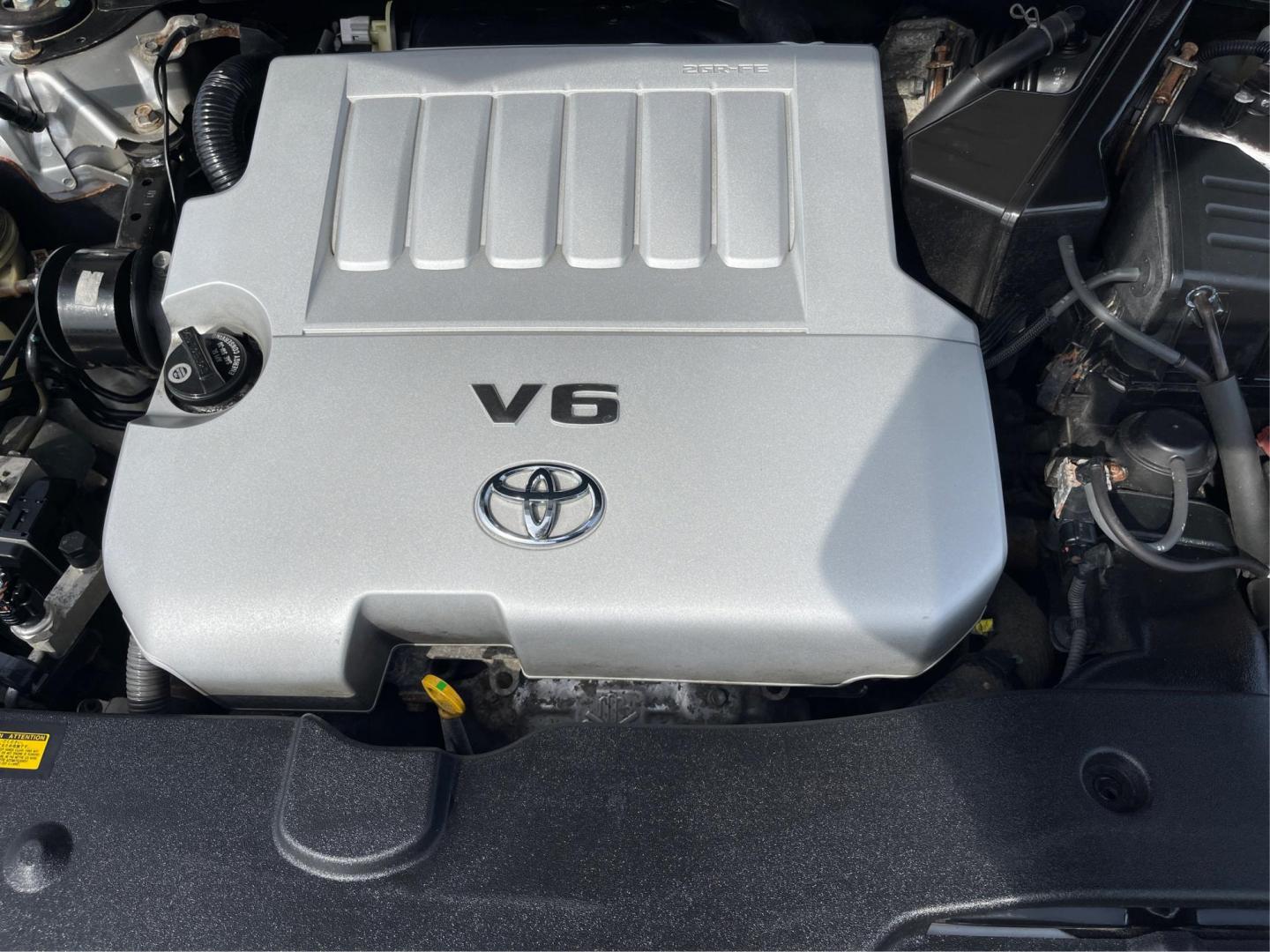 2009 Toyota Camry SE V6 (4T1BK46K39U) with an 3.5L V-6 DOHC engine, located at 401 Woodman Dr, Riverside, OH, 45431, (937) 908-9800, 39.760899, -84.123421 - 2009 Toyota Camry SE V6 - Photo#9