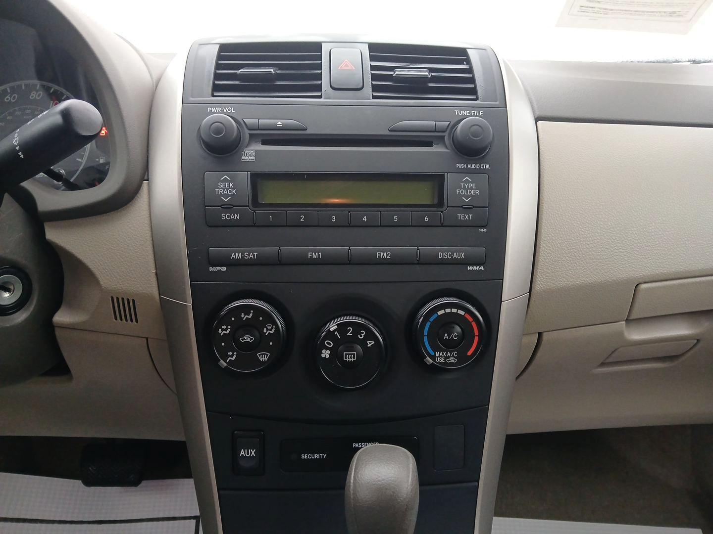 2009 Toyota Corolla LE 4-Speed AT (JTDBL40E79J) with an 1.8L L4 DOHC 16V engine, 4-Speed Automatic transmission, located at 401 Woodman Dr, Riverside, OH, 45431, (937) 908-9800, 39.760899, -84.123421 - One Owner - Photo#12