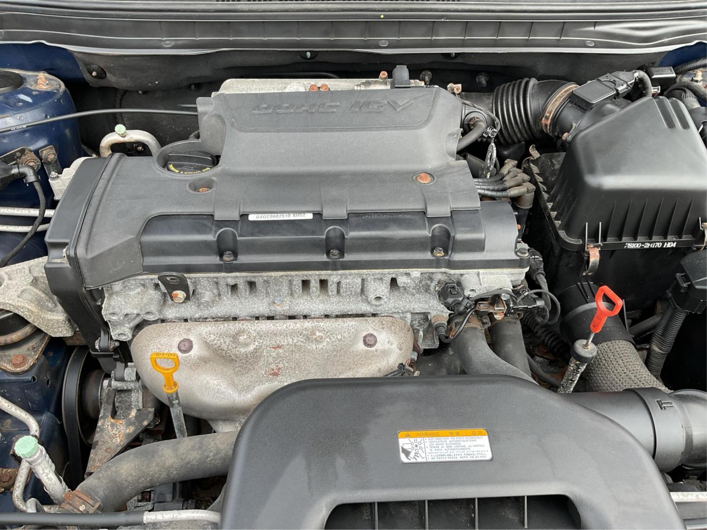 2010 Hyundai Elantra GLS (KMHDU4AD5AU) with an 2L I-4 DOHC engine, located at 1184 Kauffman Ave, Fairborn, OH, 45324, (937) 908-9800, 39.807072, -84.030914 - 2010 Hyundai Elantra GLS - Photo#10