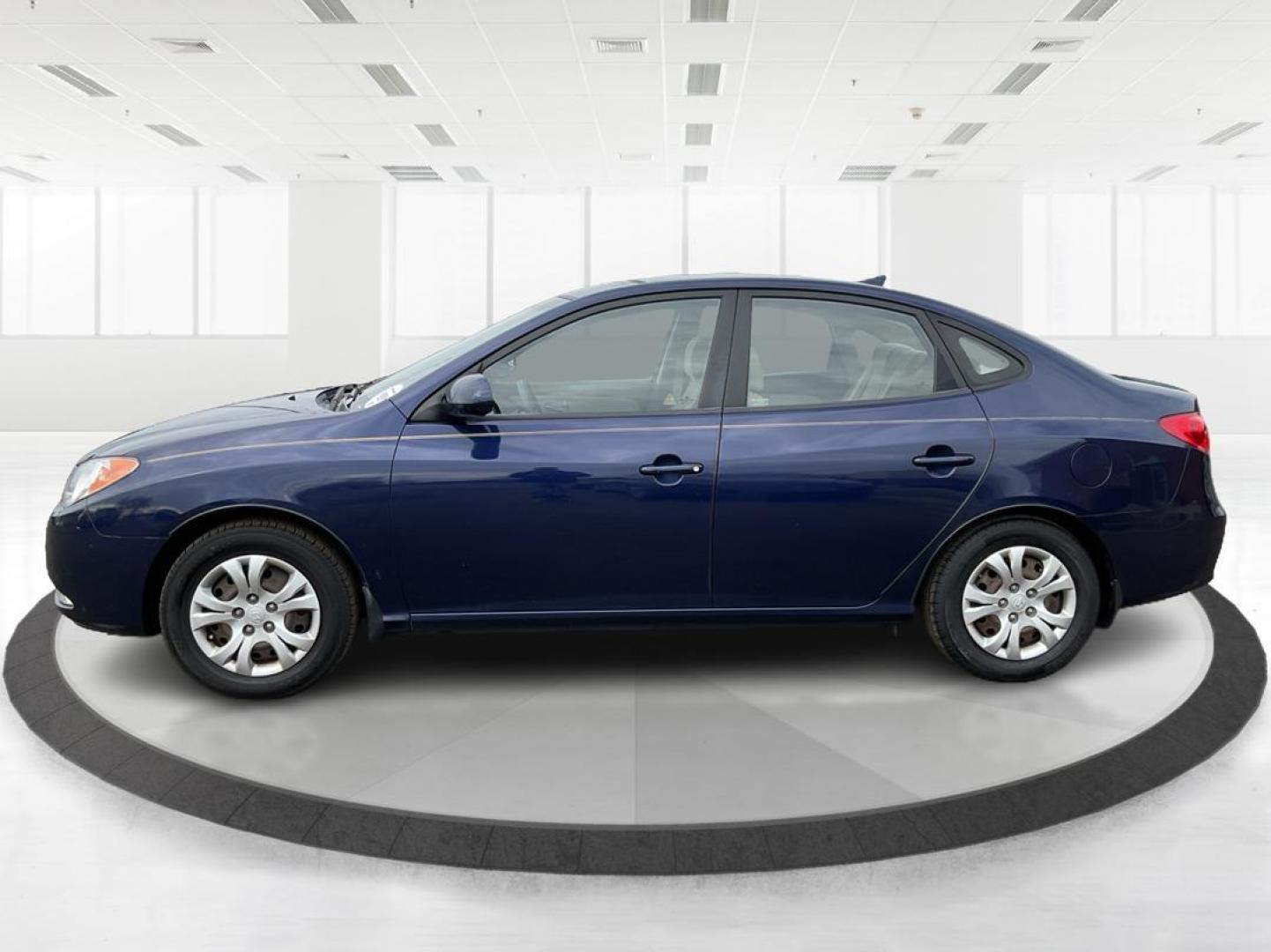 2010 Hyundai Elantra GLS (KMHDU4AD5AU) with an 2L I-4 DOHC engine, located at 1184 Kauffman Ave, Fairborn, OH, 45324, (937) 908-9800, 39.807072, -84.030914 - 2010 Hyundai Elantra GLS - Photo#5