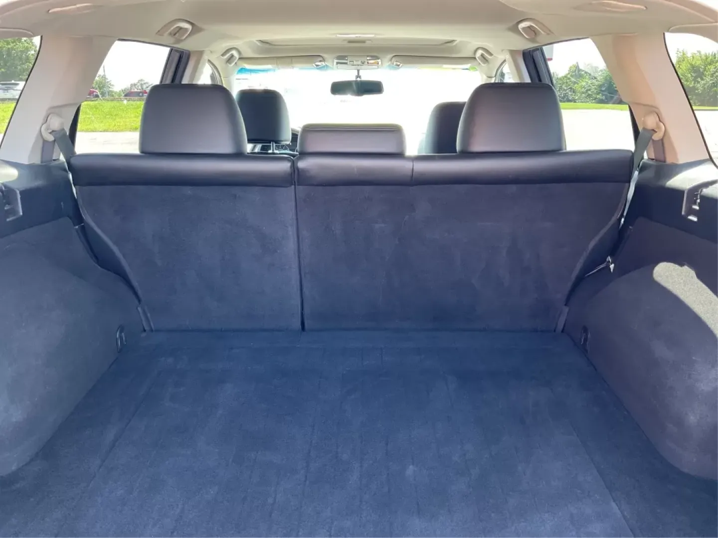 2010 Subaru Outback 2.5i Limited (4S4BRBKC5A3) with an 2.5L H-4 variable valve control engine, located at 1184 Kauffman Ave, Fairborn, OH, 45324, (937) 908-9800, 39.807072, -84.030914 - Adventure awaits with this rugged 2010 Subaru Outback 2.5i Limited! Whether you're navigating the bustling streets of Fairborn or embarking on a weekend getaway to the nearby scenic trails of Wright State University, this versatile hatchback is designed to elevate your lifestyle. With its impressive - Photo#12