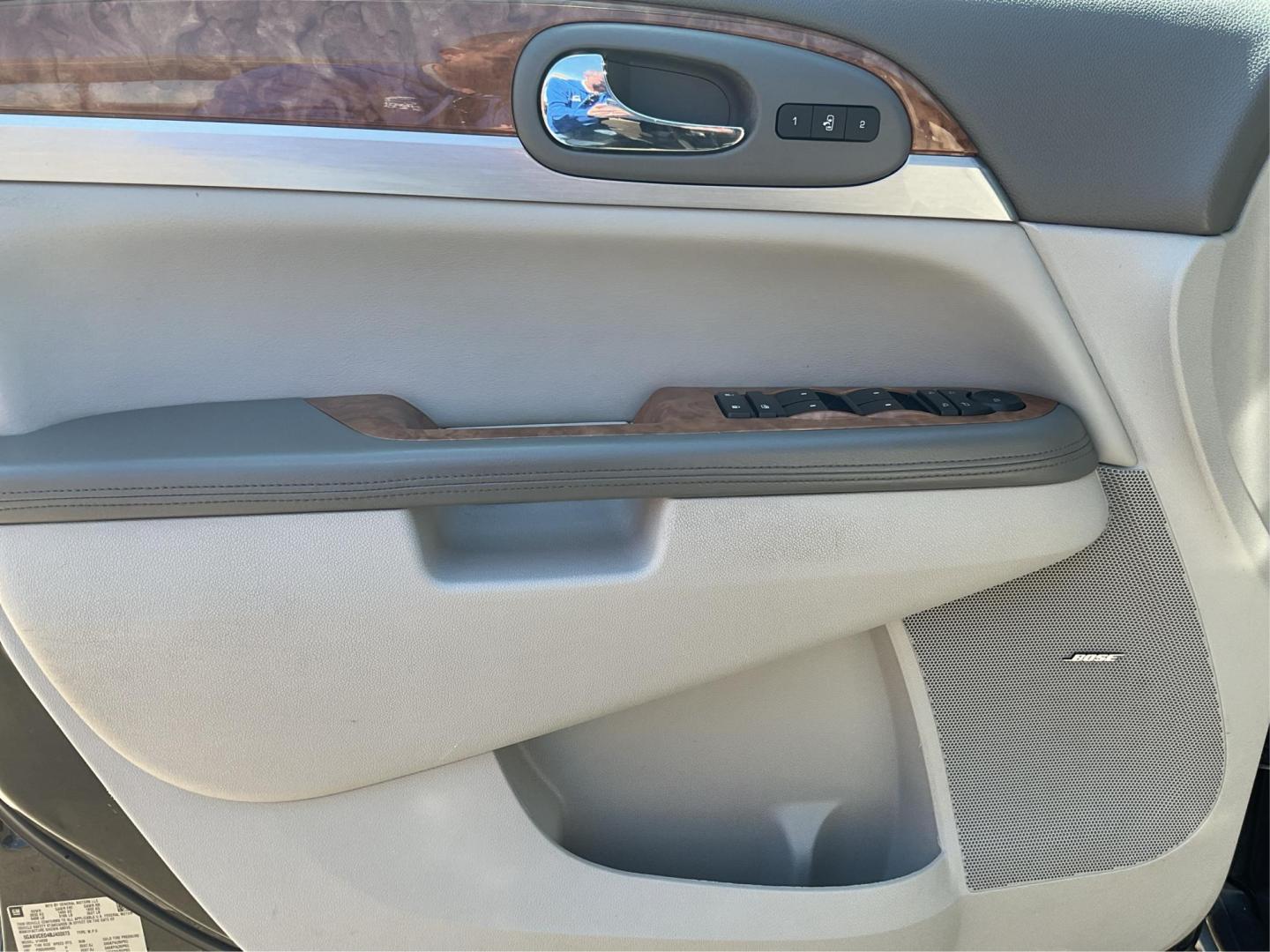 2011 Buick Enclave 2XL (5GAKVCED4BJ) with an 3.6L V-6 gasoline direct injection engine, located at 1184 Kauffman Ave, Fairborn, OH, 45324, (937) 908-9800, 39.807072, -84.030914 - Third Row - Photo#17