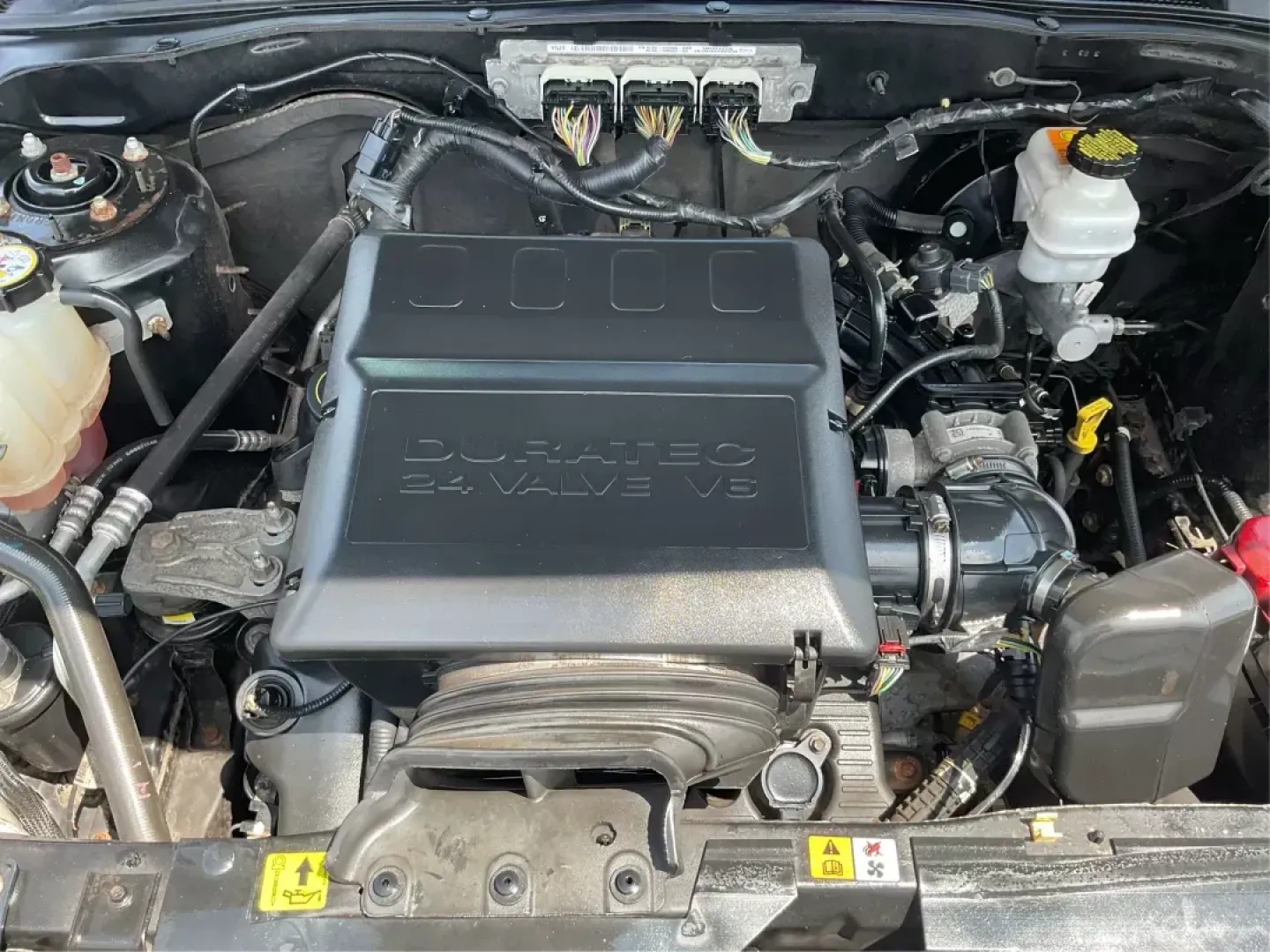 2011 Ford Escape XLT (1FMCU9DG6BK) with an Other engine, located at 401 Woodman Dr, Riverside, OH, 45431, (937) 908-9800, 39.760899, -84.123421 - **Discover Your Next Adventure with the 2011 Ford Escape XLT in Fairborn, OH!**<br /> <br /> Are you ready to elevate your lifestyle? Whether you're a growing family searching for reliable transportation, a weekend warrior looking for adventure, or a commuter seeking comfort and efficiency, the 2011 - Photo#10