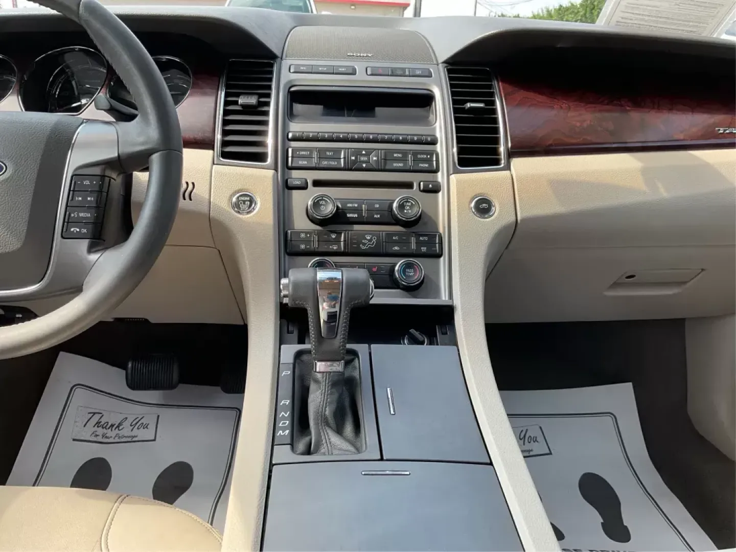 2011 Ford Taurus SEL (1FAHP2EW5BG) with an Duratec 3.5L V-6 DOHC engine, located at 8750 N County Rd 25A, Piqua, OH, 45356, (937) 908-9800, 40.164391, -84.232513 - **Drive in Style and Comfort with the 2011 Ford Taurus SEL Perfect for Commuters and Families Alike!**<br /> <br /> Are you ready to elevate your daily commute or weekend adventures? Look no further than the 2011 Ford Taurus SEL, available now at Advantage Car and Credit in Fairborn, OH. This spaci - Photo#12