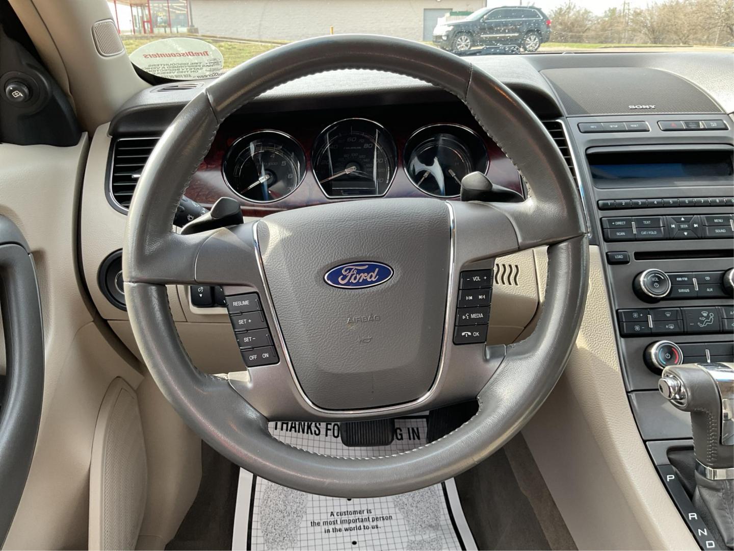 2011 Ford Taurus SEL (1FAHP2HW0BG) with an Duratec 3.5L V-6 DOHC engine, located at 1099 N County Rd 25A, Troy, OH, 45373, (937) 908-9800, 40.057079, -84.212883 - 2011 Ford Taurus SEL - Photo#15