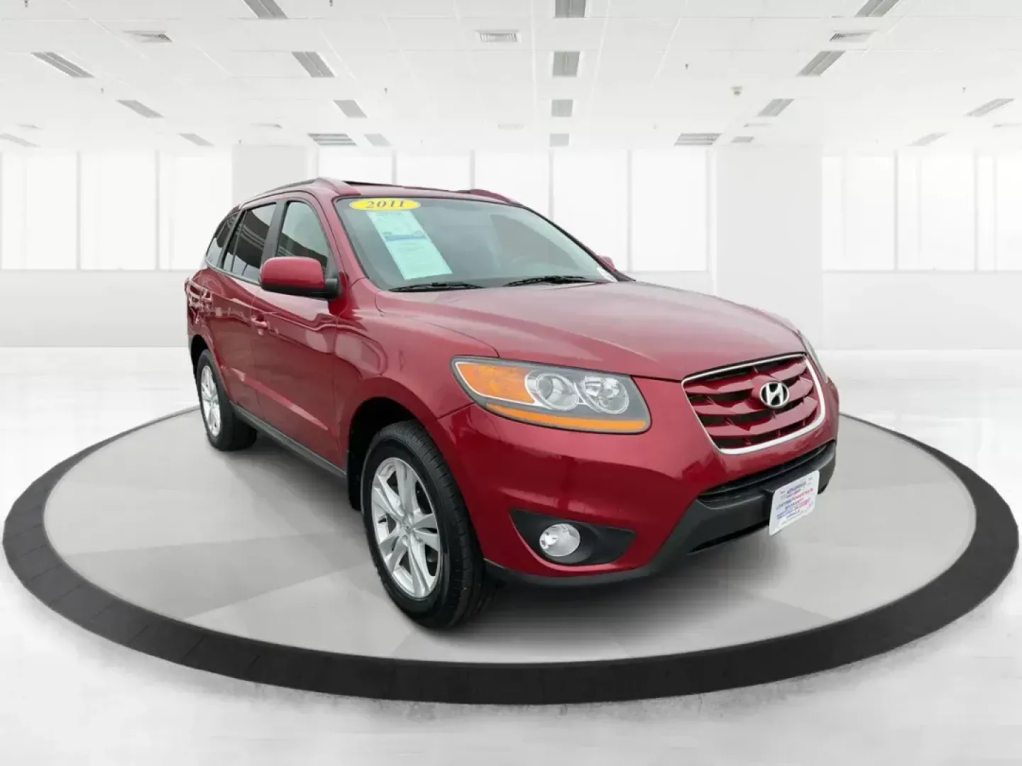 2011 Hyundai Santa Fe SE (5XYZHDAG5BG) with an 3.5L V-6 DOHC engine, located at 1184 Kauffman Ave, Fairborn, OH, 45324, (937) 908-9800, 39.807072, -84.030914 - 2011 Hyundai Santa Fe SE - Photo#0