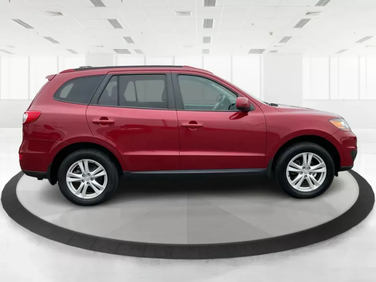 2011 Hyundai Santa Fe SE (5XYZHDAG5BG) with an 3.5L V-6 DOHC engine, located at 1184 Kauffman Ave, Fairborn, OH, 45324, (937) 908-9800, 39.807072, -84.030914 - 2011 Hyundai Santa Fe SE - Photo#1