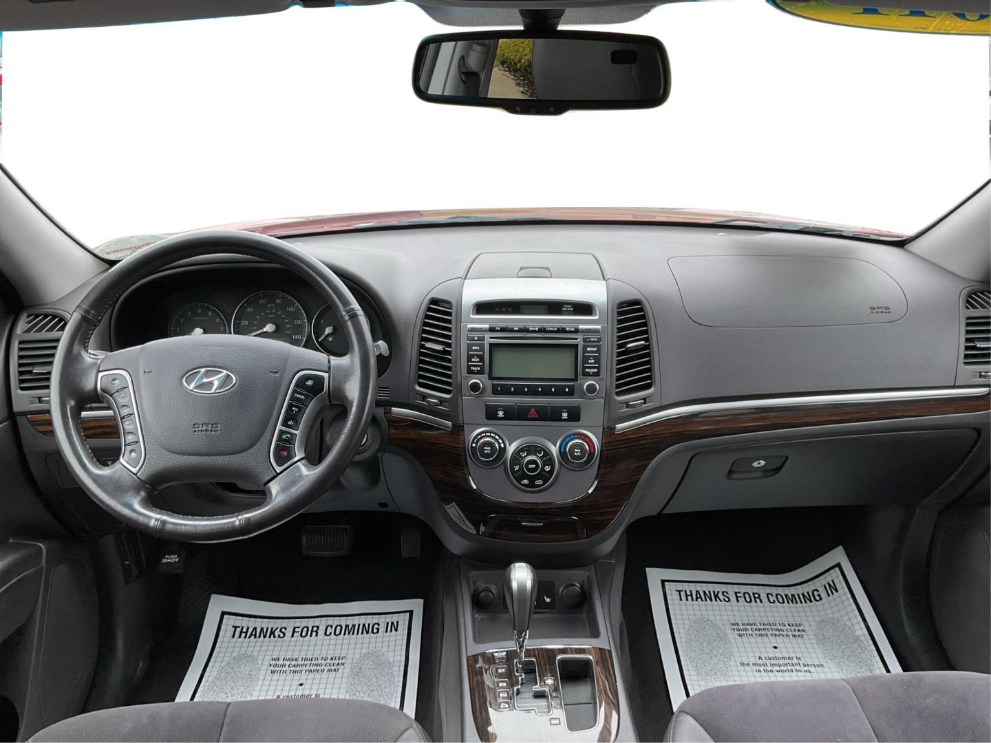 2011 Hyundai Santa Fe SE (5XYZHDAG5BG) with an 3.5L V-6 DOHC engine, located at 401 Woodman Dr, Riverside, OH, 45431, (937) 908-9800, 39.760899, -84.123421 - 2011 Hyundai Santa Fe SE - Photo#19
