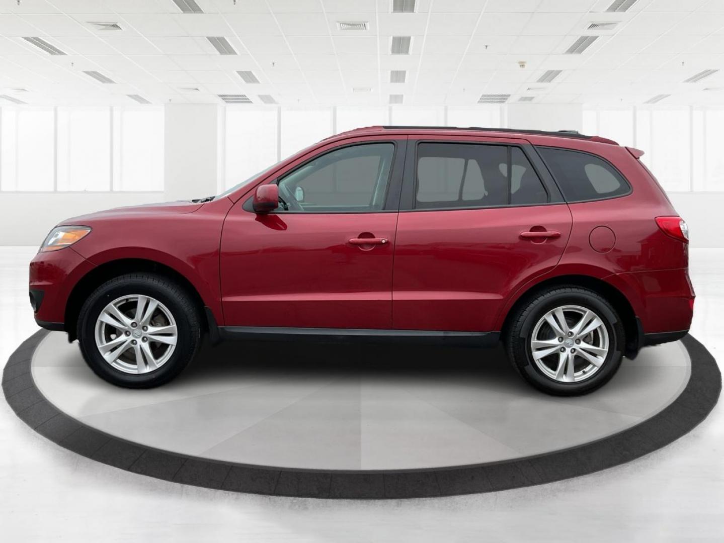 2011 Hyundai Santa Fe SE (5XYZHDAG5BG) with an 3.5L V-6 DOHC engine, located at 401 Woodman Dr, Riverside, OH, 45431, (937) 908-9800, 39.760899, -84.123421 - 2011 Hyundai Santa Fe SE - Photo#5