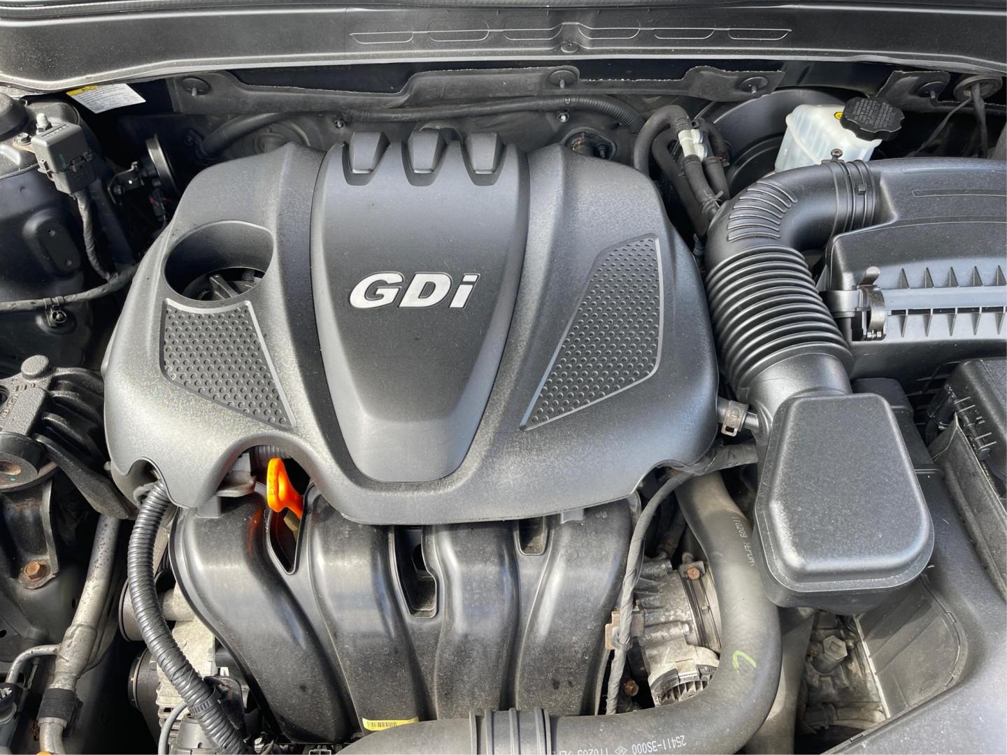 2011 Hyundai Sonata GLS Auto (5NPEB4AC5BH) with an 2.4L L4 DOHC 16V engine, 6-Speed Automatic transmission, located at 8750 N County Rd 25A, Piqua, OH, 45356, (937) 908-9800, 40.164391, -84.232513 - 2011 Hyundai Sonata GLS Auto - Photo#10