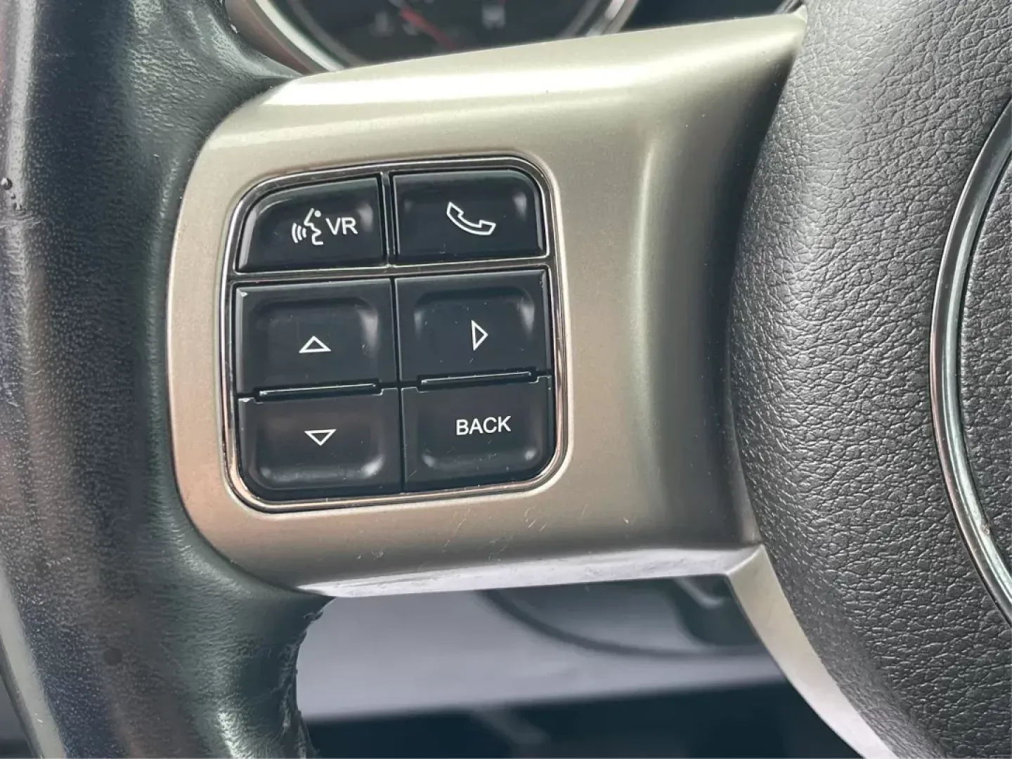 2011 Jeep Grand Cherokee Overland (1J4RR6GT7BC) with an Other engine, located at 8750 N County Rd 25A, Piqua, OH, 45356, (937) 908-9800, 40.164391, -84.232513 - **Elevate Your Adventures with the 2011 Jeep Grand Cherokee Overland at Advantage Car and Credit!**<br /> <br /> Are you ready to take your family on unforgettable weekend getaways while having the peace of mind that comes with a dependable vehicle? Look no further than this stunning 2011 Jeep Grand - Photo#15