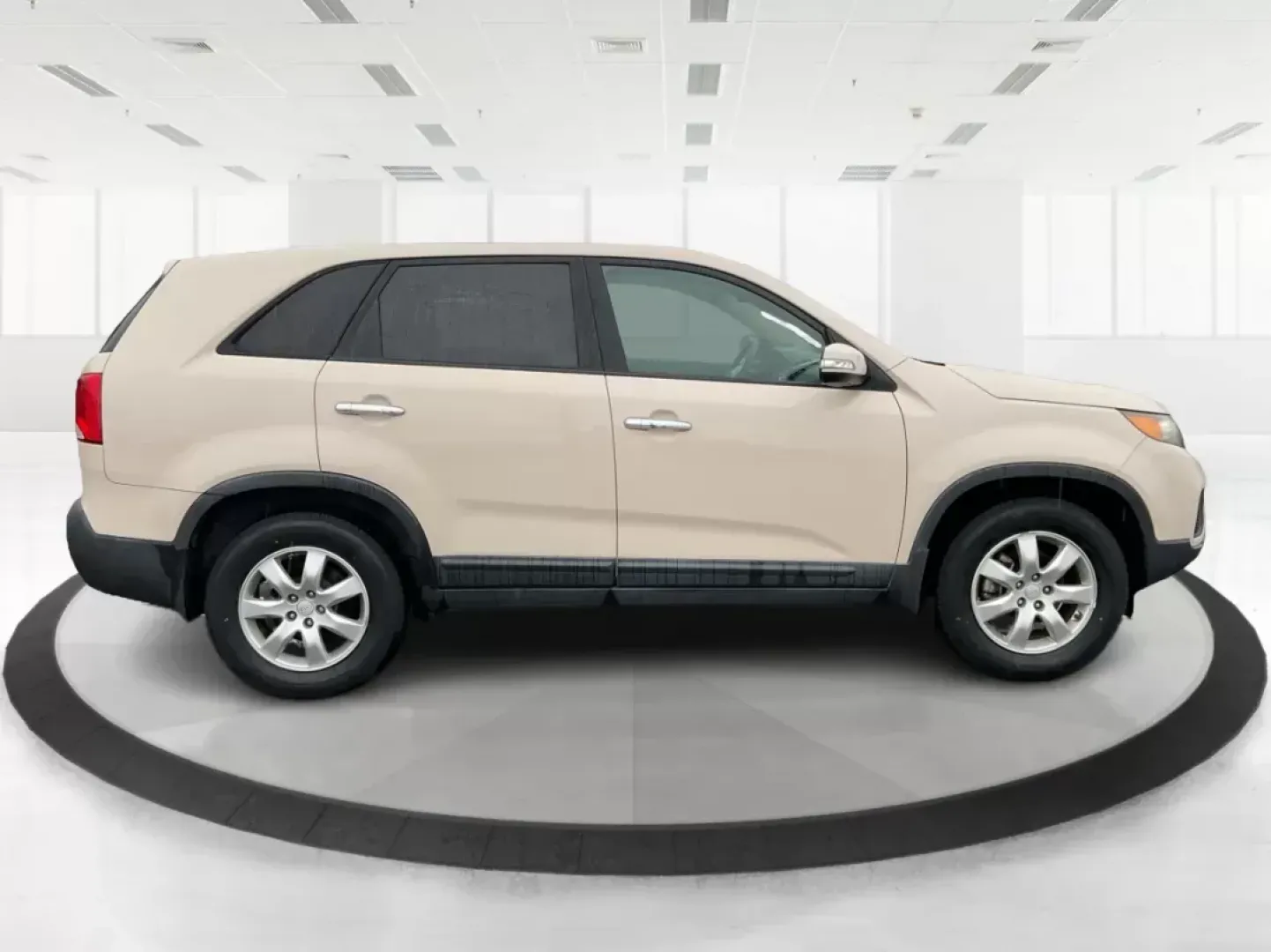 2011 Kia Sorento LX (5XYKT3A1XBG) with an 2.4L I-4 DOHC engine, located at 8750 N County Rd 25A, Piqua, OH, 45356, (937) 908-9800, 40.164391, -84.232513 - 2011 Kia Sorento LX - Photo#1