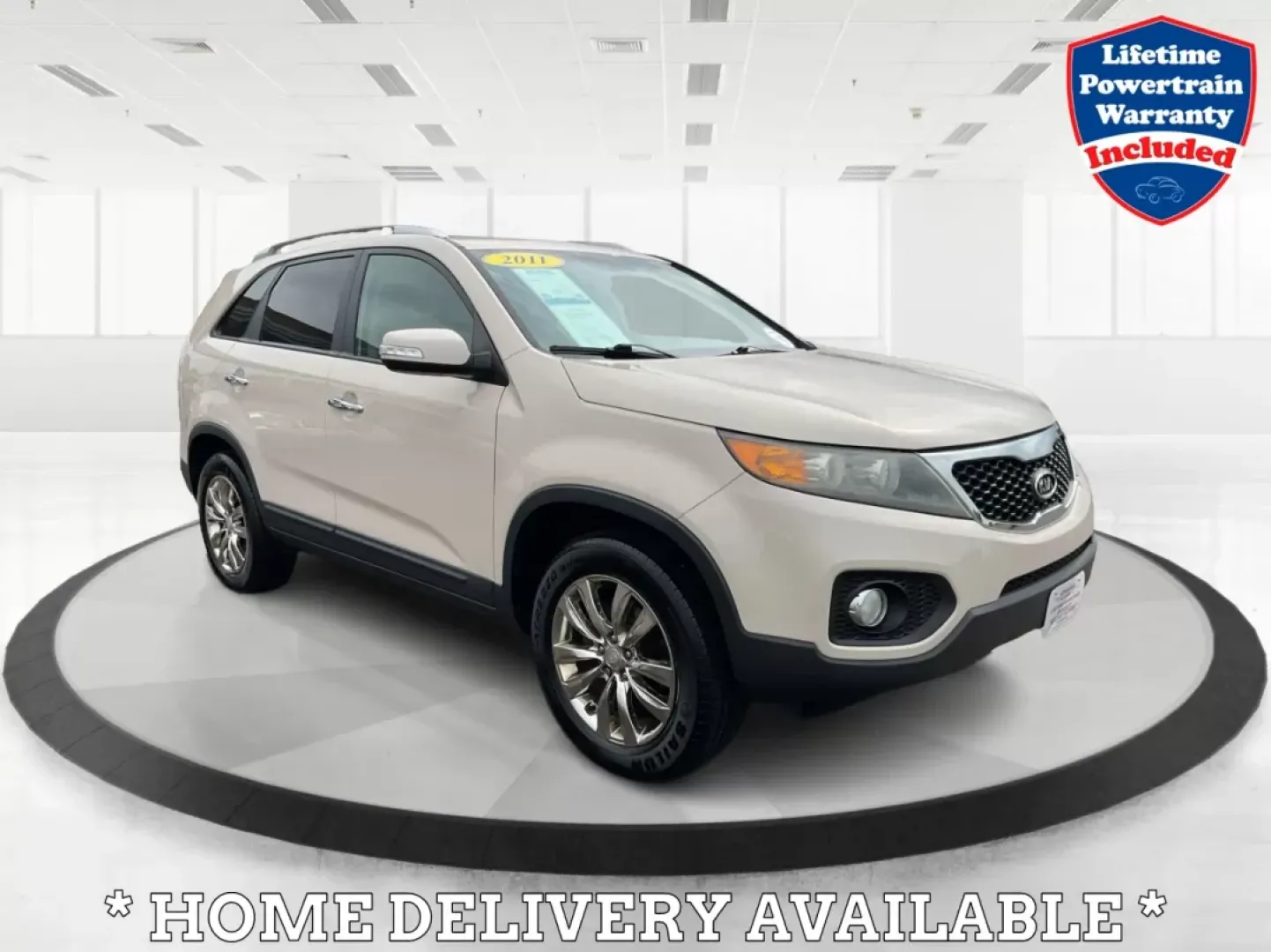 2011 Kia Sorento EX (5XYKU4A11BG) with an 2.4L I-4 DOHC engine, located at 880 E. National Road, Vandalia, OH, 45377, (937) 908-9800, 39.891918, -84.183594 - Are you ready to elevate your family's adventures while keeping comfort and safety at the forefront? Look no further than this 2011 Kia Sorento EX, available now at Advantage Car and Credit, your trusted Buy Here Pay Here dealership located at 1184 Kauffman Ave, Fairborn, OH 45324. With guaranteed a - Photo#0