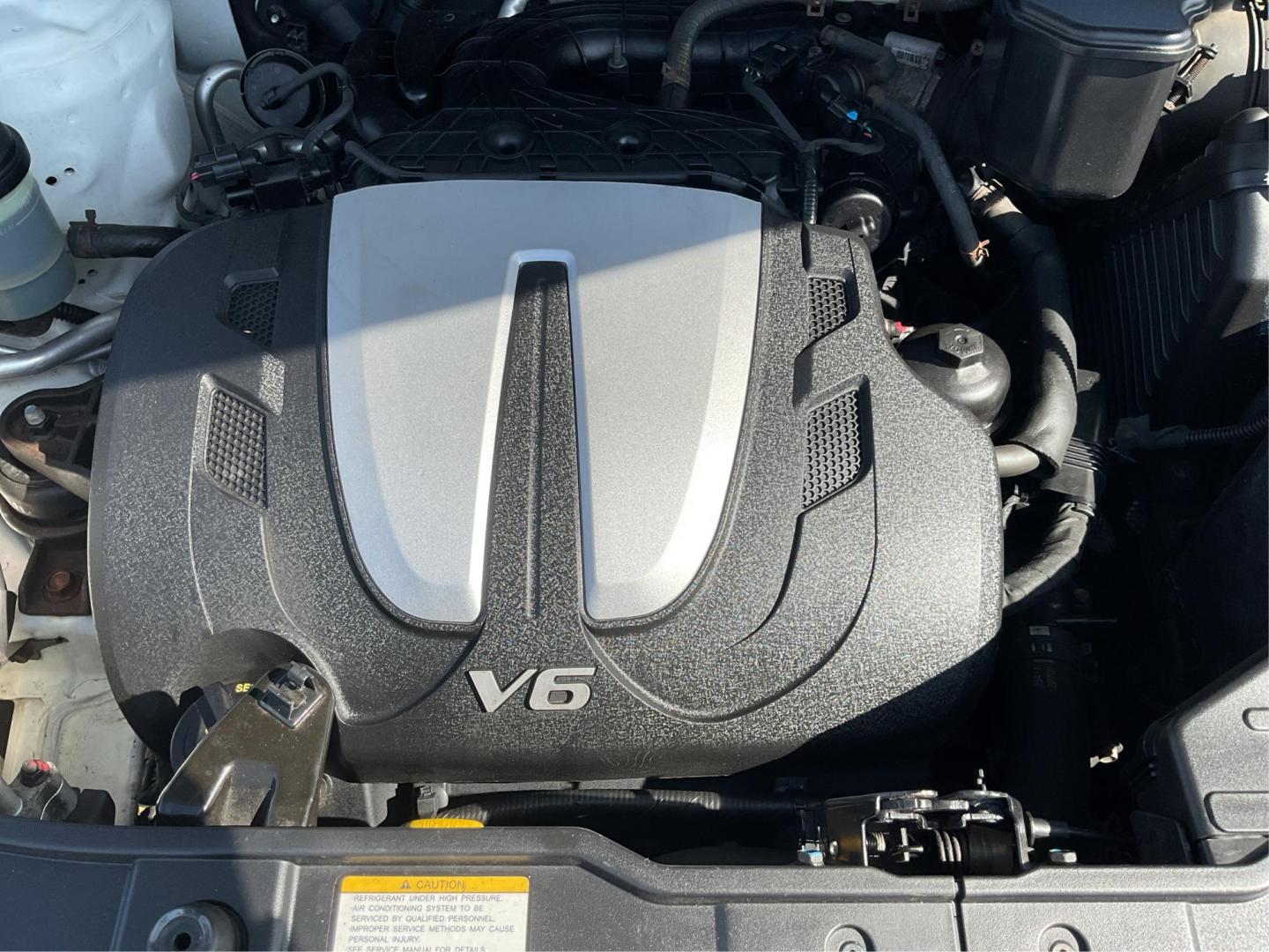 2011 Kia Sorento EX V6 (5XYKUDA22BG) with an 3.5L V-6 DOHC engine, located at 1184 Kauffman Ave, Fairborn, OH, 45324, (937) 908-9800, 39.807072, -84.030914 - 2011 Kia Sorento EX V6 - Photo#10