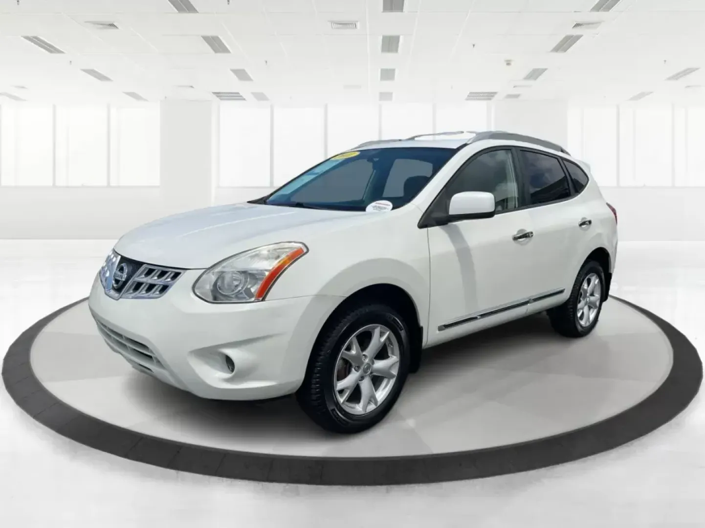 2011 Nissan Rogue SV (JN8AS5MT9BW) with an 2.5L I-4 DOHC engine, located at 401 Woodman Dr, Riverside, OH, 45431, (937) 908-9800, 39.760899, -84.123421 - **Discover Adventure in the 2011 Nissan Rogue SV - Perfect for Your Next Journey!**<br /> <br /> Are you ready for your next family road trip or weekend adventure? Look no further than this stunning 2011 Nissan Rogue SV, designed to accommodate your active lifestyle while offering both comfort and r - Photo#7