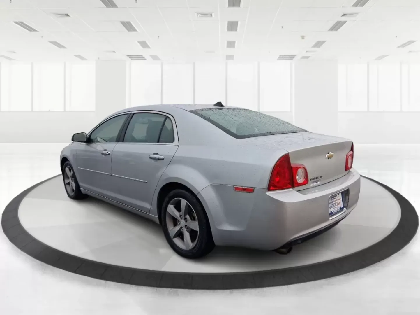 2012 Chevrolet Malibu 2LT (1G1ZD5E06CF) with an Ecotec 2.4L I-4 DOHC engine, located at 1099 N County Rd 25A, Troy, OH, 45373, (937) 908-9800, 40.057079, -84.212883 - Experience the ultimate blend of comfort, style, and reliability with the 2012 Chevrolet Malibu 2LT, a sedan that perfectly suits your everyday lifestyle and weekend adventures. Whether you're commuting to work, shuttling the kids to practice, or planning a road trip to the scenic Miami River, this - Photo#4