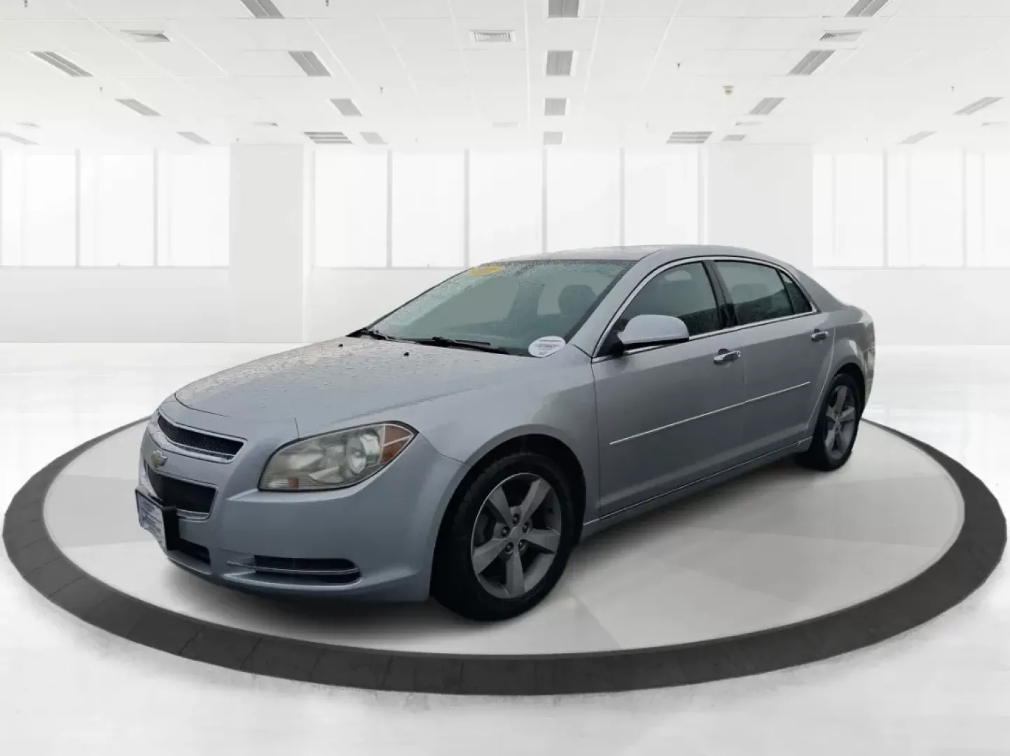 2012 Chevrolet Malibu 2LT (1G1ZD5E06CF) with an Ecotec 2.4L I-4 DOHC engine, located at 1099 N County Rd 25A, Troy, OH, 45373, (937) 908-9800, 40.057079, -84.212883 - Experience the ultimate blend of comfort, style, and reliability with the 2012 Chevrolet Malibu 2LT, a sedan that perfectly suits your everyday lifestyle and weekend adventures. Whether you're commuting to work, shuttling the kids to practice, or planning a road trip to the scenic Miami River, this - Photo#8