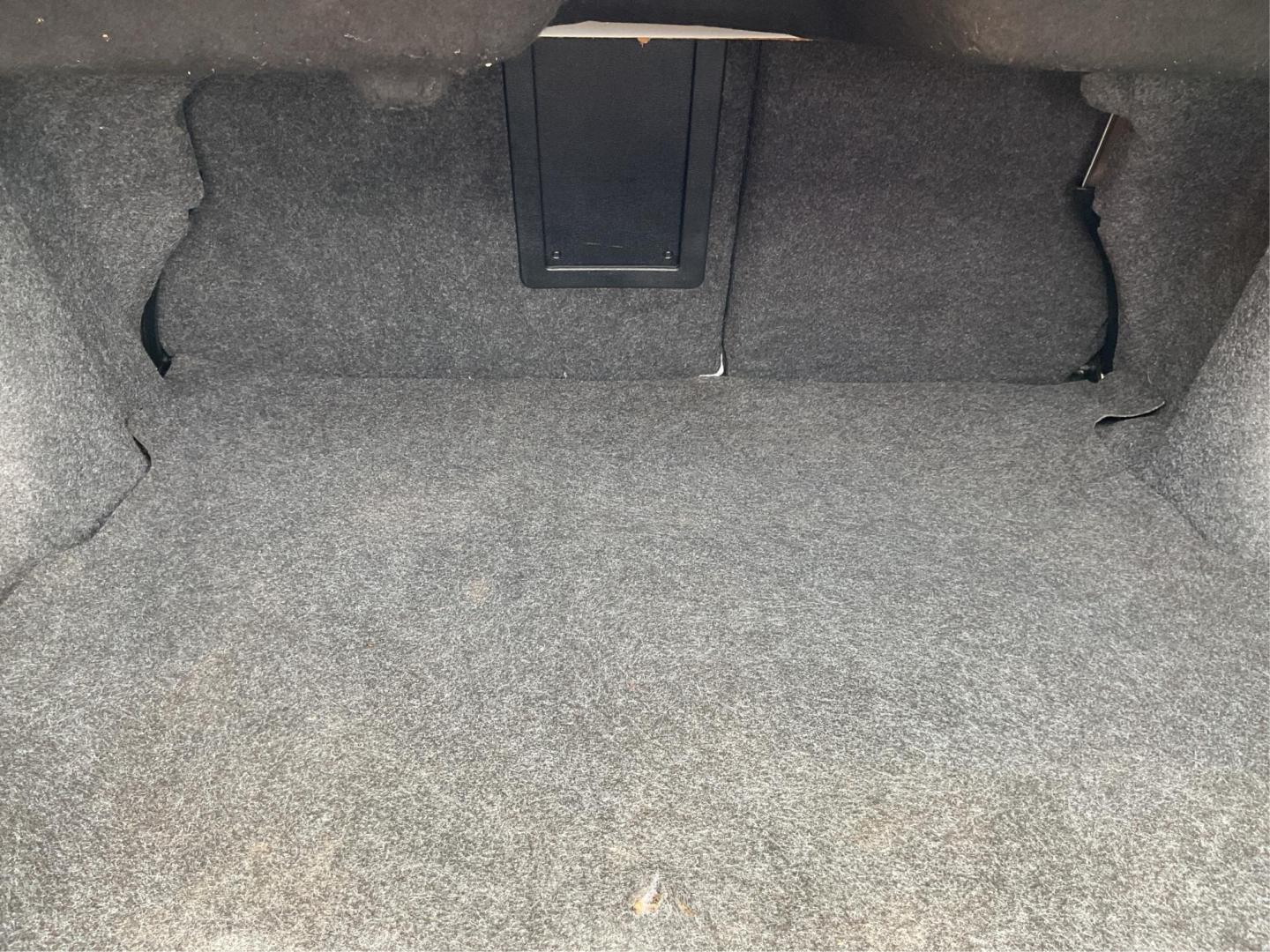 2012 Chrysler 200 LX (1C3CCBAB7CN) with an 2.4L L4 DOHC 16V engine, 6-Speed Automatic transmission, located at 1099 N County Rd 25A, Troy, OH, 45373, (937) 908-9800, 40.057079, -84.212883 - 2012 Chrysler 200 LX - Photo#12