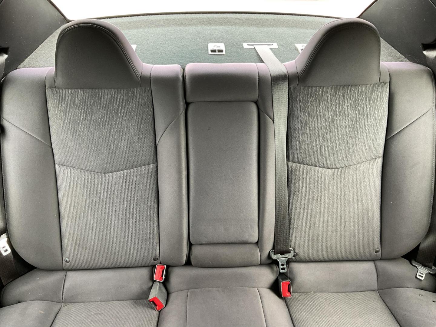 2012 Chrysler 200 LX (1C3CCBAB7CN) with an 2.4L L4 DOHC 16V engine, 6-Speed Automatic transmission, located at 1099 N County Rd 25A, Troy, OH, 45373, (937) 908-9800, 40.057079, -84.212883 - 2012 Chrysler 200 LX - Photo#14