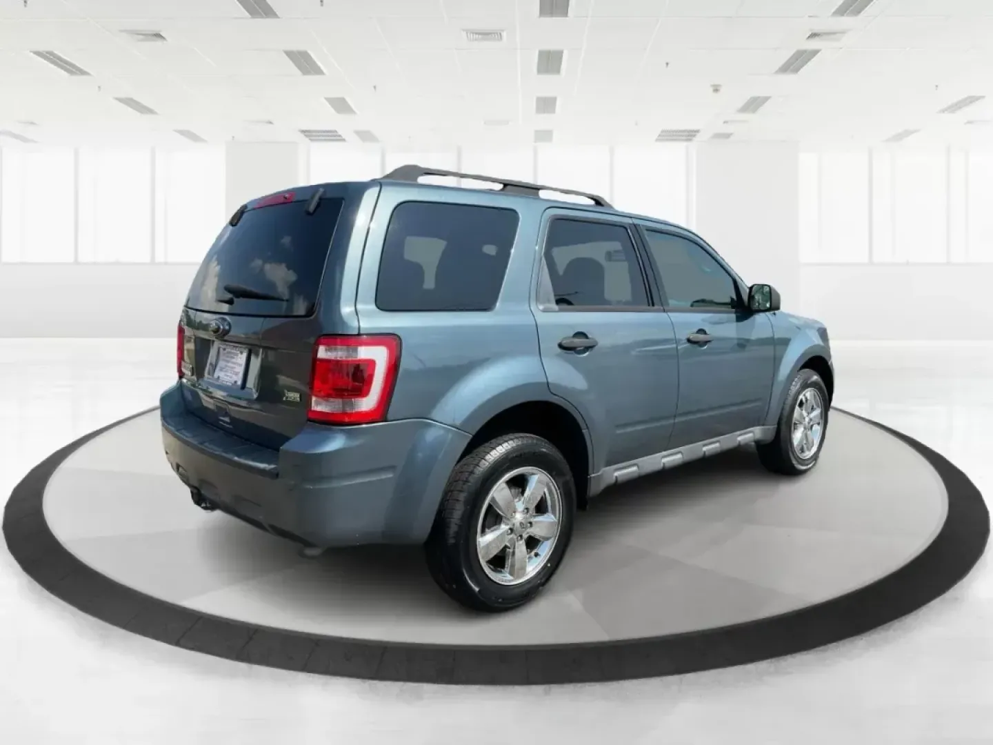 2012 Ford Escape XLT (1FMCU0DG7CK) with an Other engine, located at 4508 South Dixie Dr, Moraine, OH, 45439, (937) 908-9800, 39.689976, -84.218452 - **Experience the Ultimate Drive with the 2012 Ford Escape XLT Perfect for Your Next Adventure!**<br /> <br /> Are you on the hunt for a reliable and versatile SUV that suits your active lifestyle? Look no further! The 2012 Ford Escape XLT at Advantage Car and Credit in Fairborn, OH is the ideal veh - Photo#2