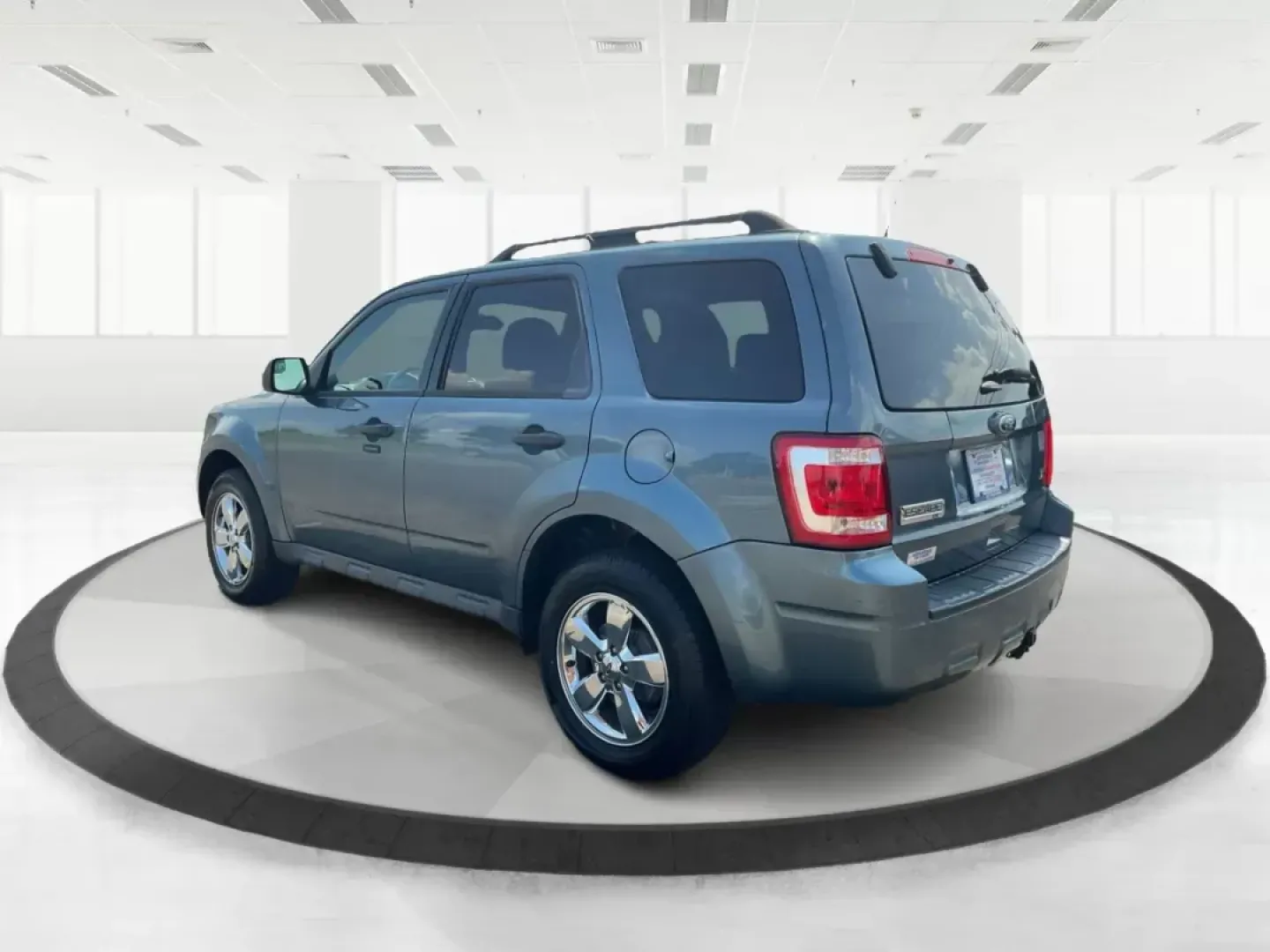 2012 Ford Escape XLT (1FMCU0DG7CK) with an Other engine, located at 4508 South Dixie Dr, Moraine, OH, 45439, (937) 908-9800, 39.689976, -84.218452 - **Experience the Ultimate Drive with the 2012 Ford Escape XLT Perfect for Your Next Adventure!**<br /> <br /> Are you on the hunt for a reliable and versatile SUV that suits your active lifestyle? Look no further! The 2012 Ford Escape XLT at Advantage Car and Credit in Fairborn, OH is the ideal veh - Photo#4