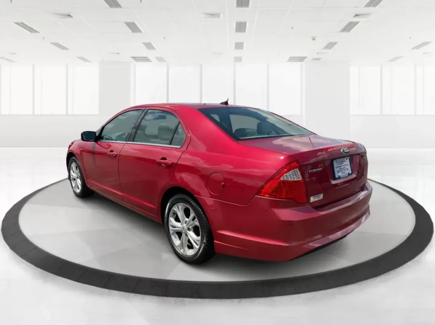 2012 Ford Fusion SE (3FAHP0HA2CR) with an 2.5L L4 DOHC 16V engine, located at 8750 N County Rd 25A, Piqua, OH, 45356, (937) 908-9800, 40.164391, -84.232513 - 2012 Ford Fusion SE - Photo#4