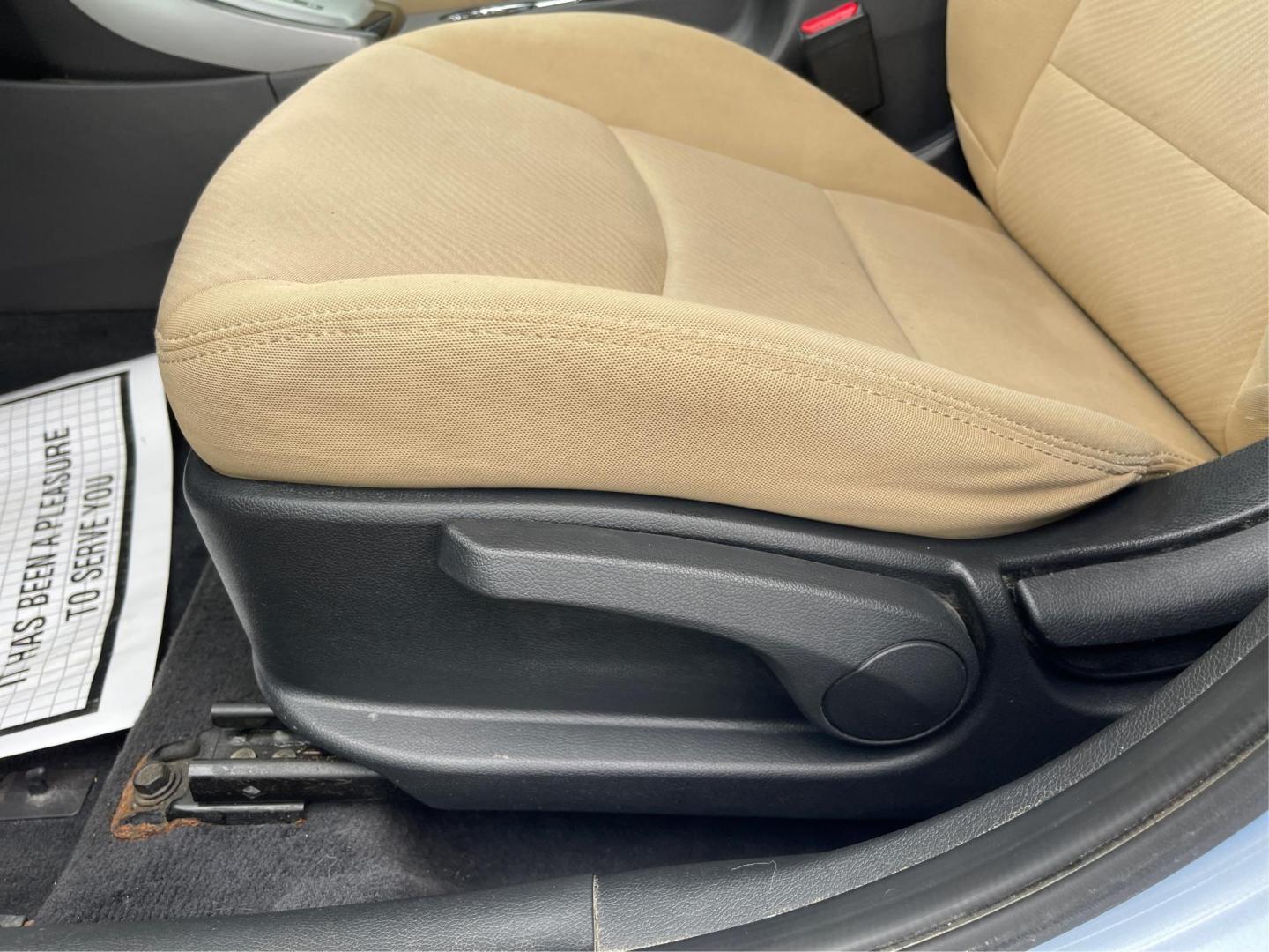2012 Hyundai Elantra GLS (KMHDH4AE4CU) with an Other engine, located at 880 E. National Road, Vandalia, OH, 45377, (937) 908-9800, 39.891918, -84.183594 - 2012 Hyundai Elantra GLS - Photo#16