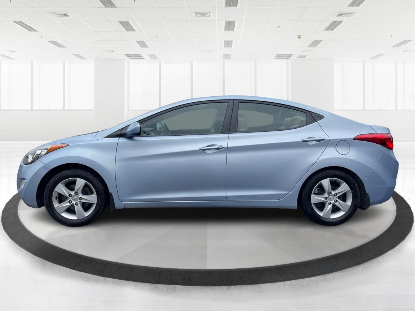2012 Hyundai Elantra GLS (KMHDH4AE4CU) with an Other engine, located at 880 E. National Road, Vandalia, OH, 45377, (937) 908-9800, 39.891918, -84.183594 - 2012 Hyundai Elantra GLS - Photo#5