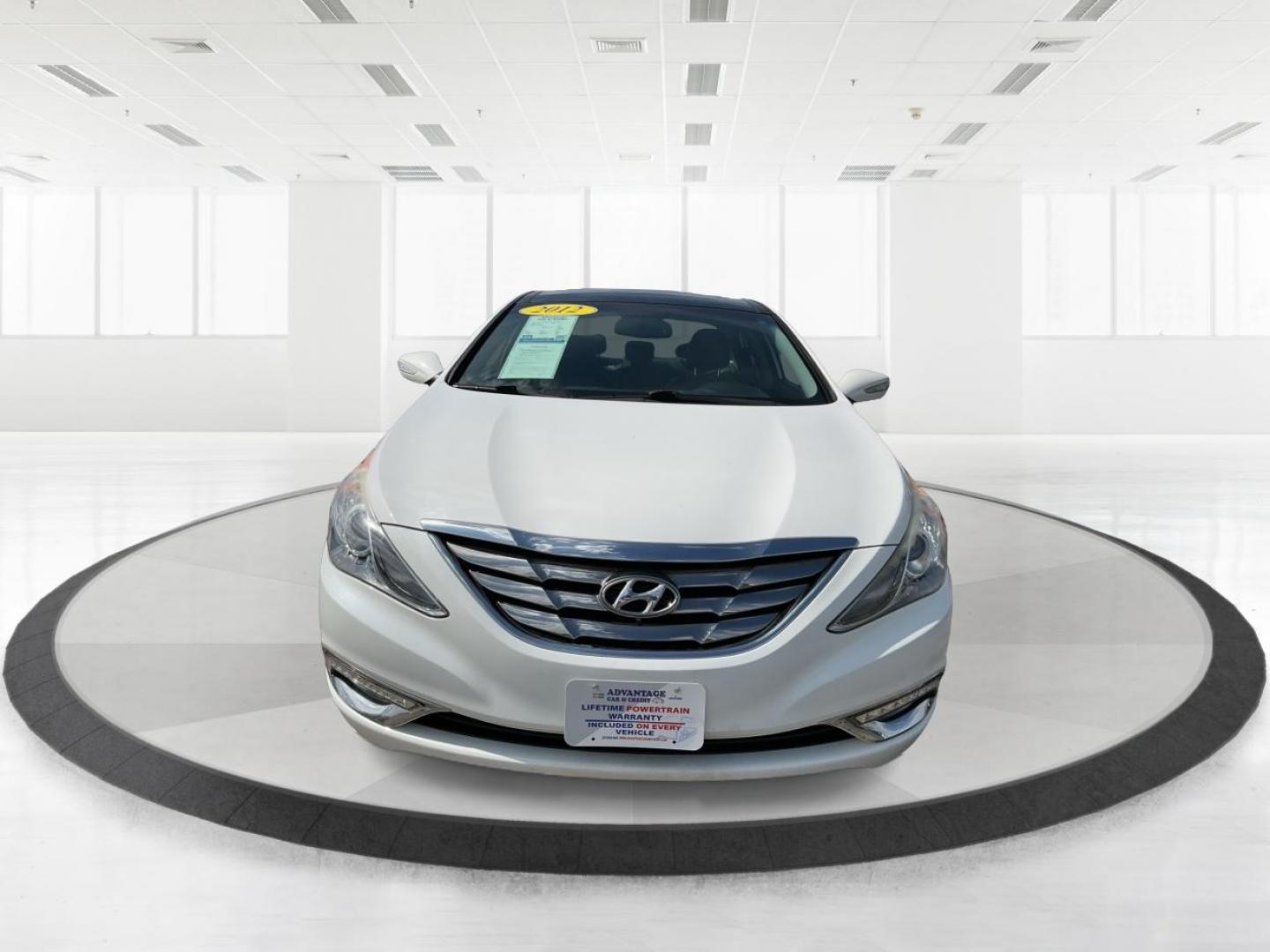 2012 Hyundai Sonata Limited 2.0T (5NPEC4AB7CH) with an 2L I-4 gasoline direct injection engine, located at 1184 Kauffman Ave, Fairborn, OH, 45324, (937) 908-9800, 39.807072, -84.030914 - 2012 Hyundai Sonata Limited 2.0T - Photo#6