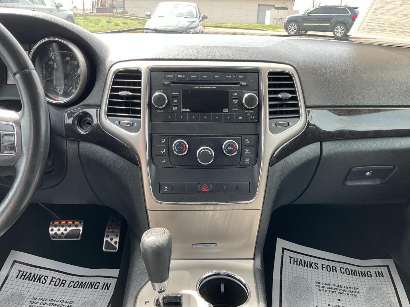 2012 Jeep Grand Cherokee Laredo (1C4RJFAG3CC) with an Other engine, located at 880 E. National Road, Vandalia, OH, 45377, (937) 908-9800, 39.891918, -84.183594 - 2012 Jeep Grand Cherokee Laredo - Photo#12