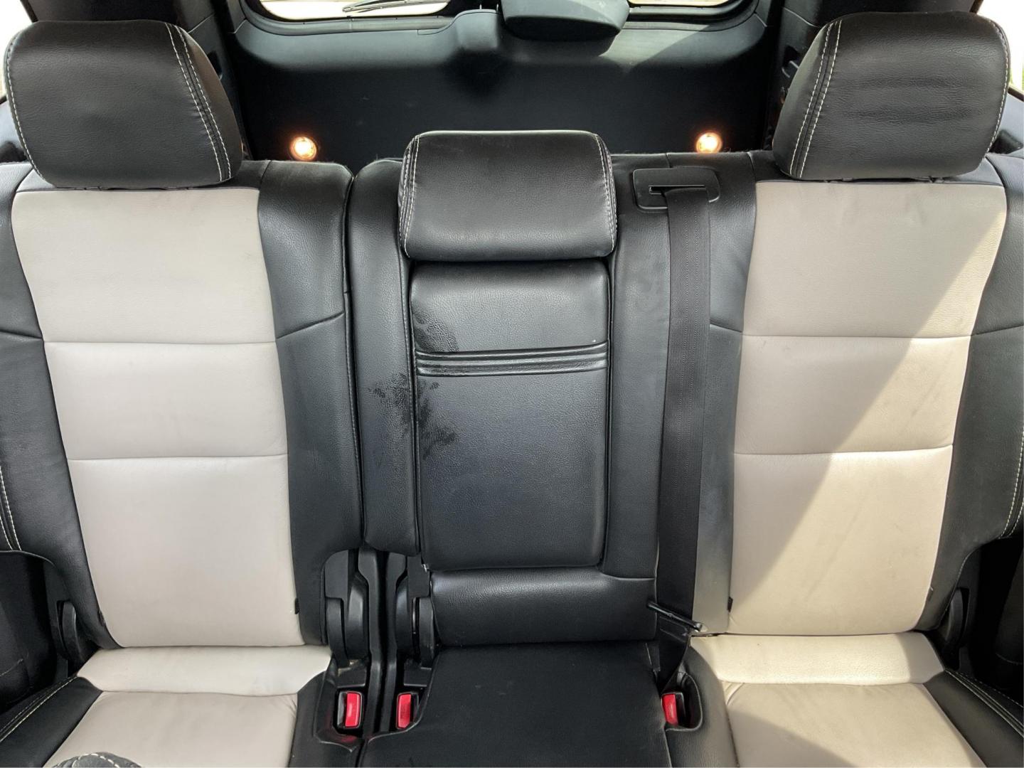 2012 Jeep Grand Cherokee Laredo (1C4RJFAG3CC) with an Other engine, located at 880 E. National Road, Vandalia, OH, 45377, (937) 908-9800, 39.891918, -84.183594 - 2012 Jeep Grand Cherokee Laredo - Photo#13