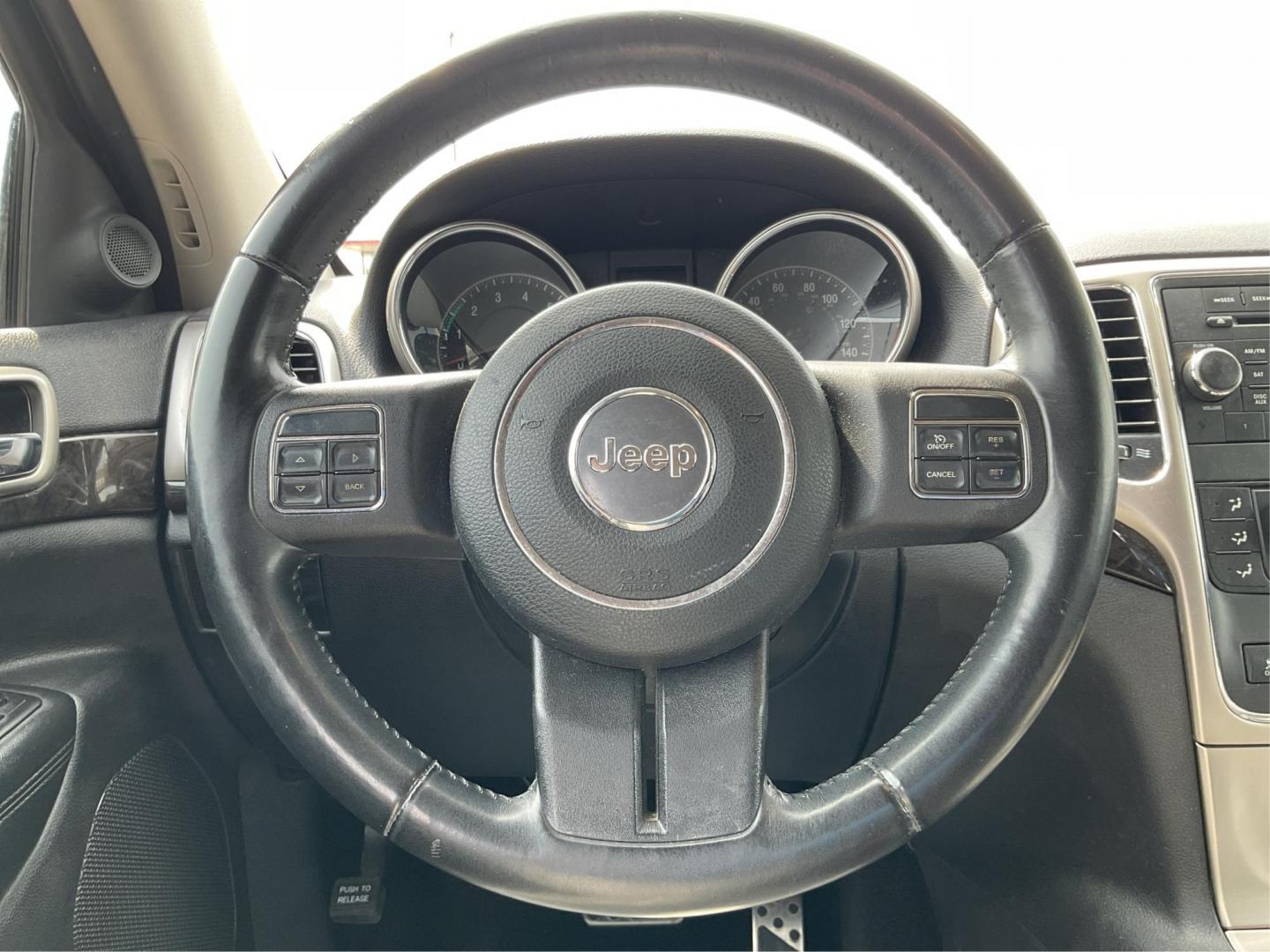 2012 Jeep Grand Cherokee Laredo (1C4RJFAG3CC) with an Other engine, located at 880 E. National Road, Vandalia, OH, 45377, (937) 908-9800, 39.891918, -84.183594 - 2012 Jeep Grand Cherokee Laredo - Photo#15