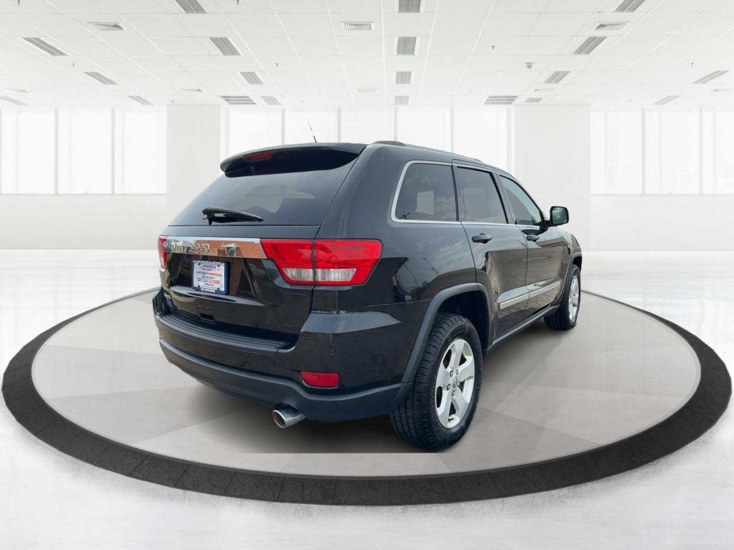 2012 Jeep Grand Cherokee Laredo (1C4RJFAG3CC) with an Other engine, located at 880 E. National Road, Vandalia, OH, 45377, (937) 908-9800, 39.891918, -84.183594 - 2012 Jeep Grand Cherokee Laredo - Photo#2