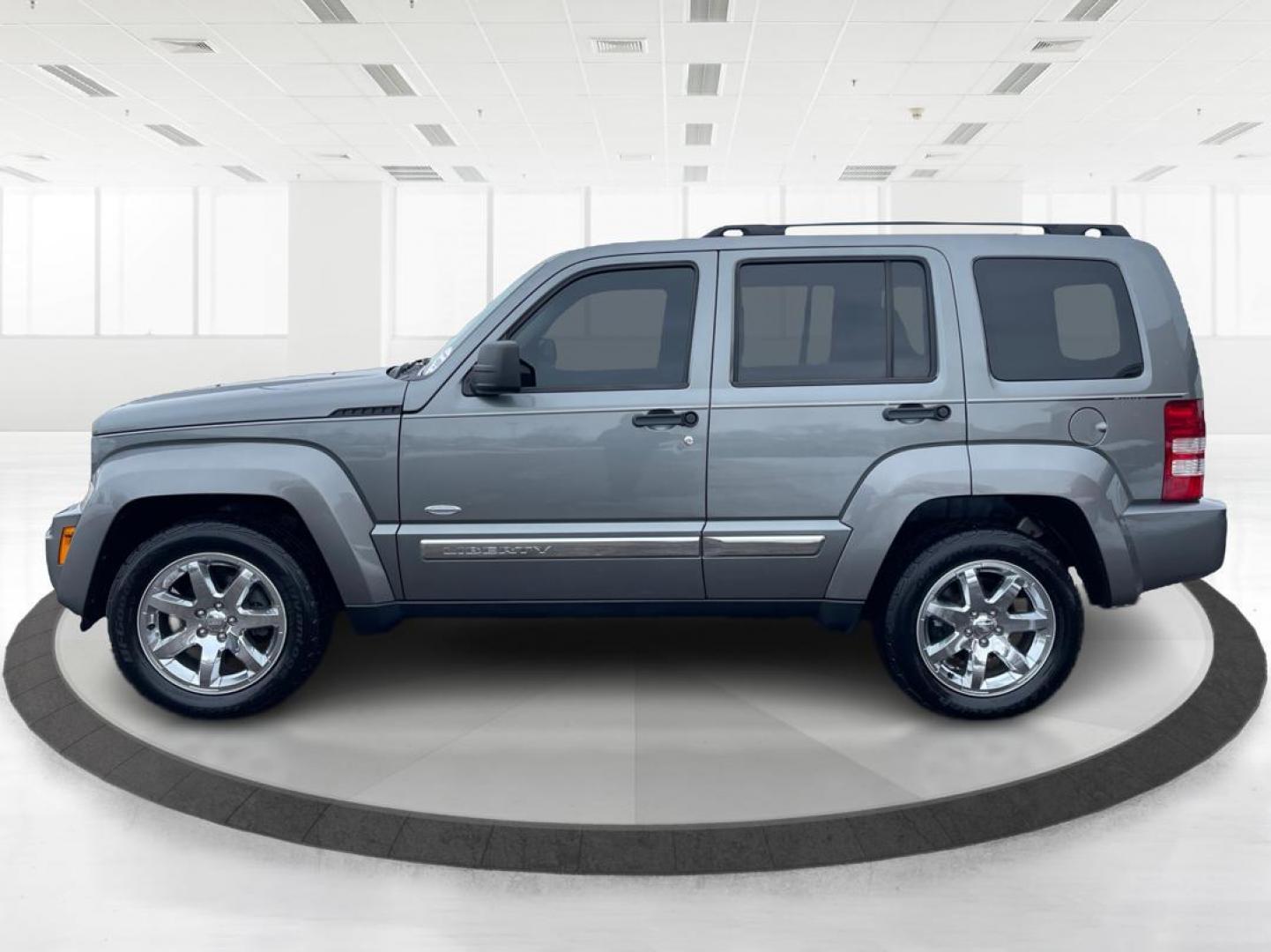 2012 Jeep Liberty Sport 4WD (1C4PJMAK8CW) with an 3.7L V6 SOHC 12V engine, 4-Speed Automatic transmission, located at 1099 N County Rd 25A, Troy, OH, 45373, (937) 908-9800, 40.057079, -84.212883 - 2012 Jeep Liberty Sport 4WD - Photo#5