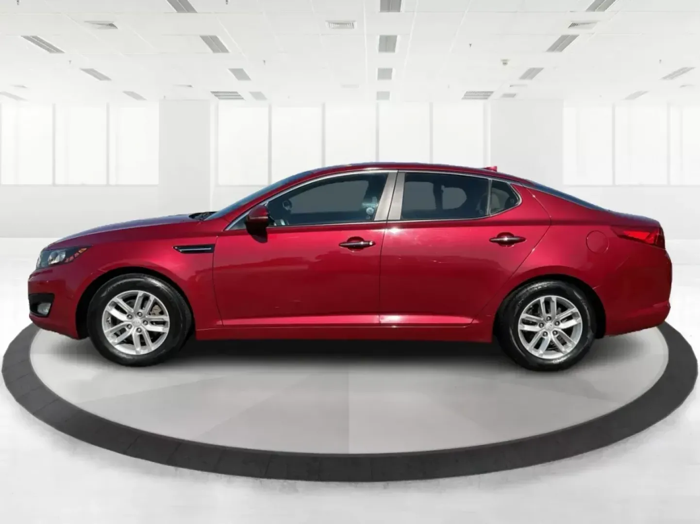 2012 Kia Optima LX (5XXGM4A73CG) with an Other engine, located at 8750 N County Rd 25A, Piqua, OH, 45356, (937) 908-9800, 40.164391, -84.232513 - **Discover Your Next Adventure with the 2012 Kia Optima LX at Advantage Car and Credit!**<br /> <br /> Are you searching for a reliable sedan that perfectly blends style, comfort, and functionality? Look no further than the 2012 Kia Optima LX, available now at Advantage Car and Credit in Fairborn, O - Photo#5