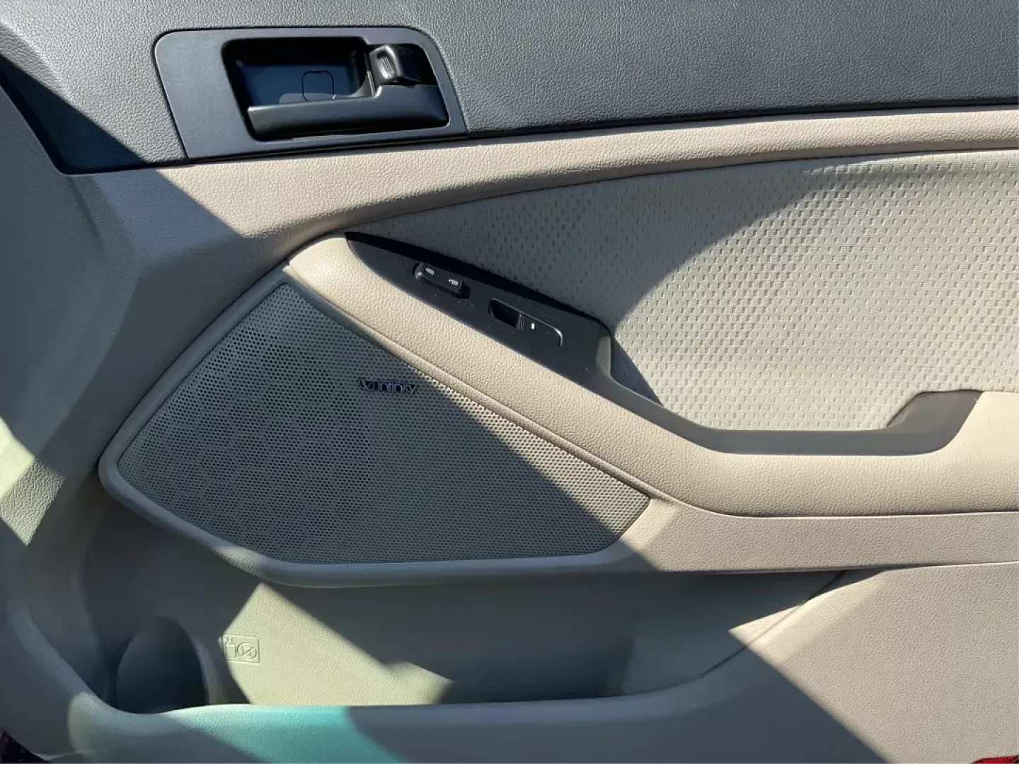 2012 Kia Optima LX (5XXGM4A73CG) with an Other engine, located at 8750 N County Rd 25A, Piqua, OH, 45356, (937) 908-9800, 40.164391, -84.232513 - **Discover Your Next Adventure with the 2012 Kia Optima LX at Advantage Car and Credit!**<br /> <br /> Are you searching for a reliable sedan that perfectly blends style, comfort, and functionality? Look no further than the 2012 Kia Optima LX, available now at Advantage Car and Credit in Fairborn, O - Photo#18