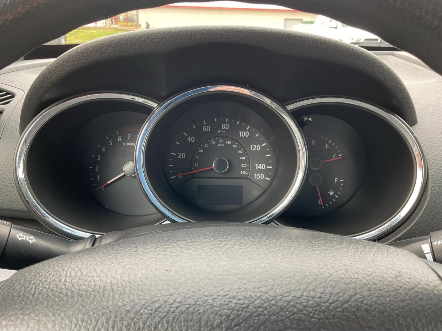 2012 Kia Sorento LX (5XYKTCA68CG) with an 2.4L I-4 gasoline direct injection engine, located at 4508 South Dixie Dr, Moraine, OH, 45439, (937) 908-9800, 39.689976, -84.218452 - 2012 Kia Sorento LX - Photo#14